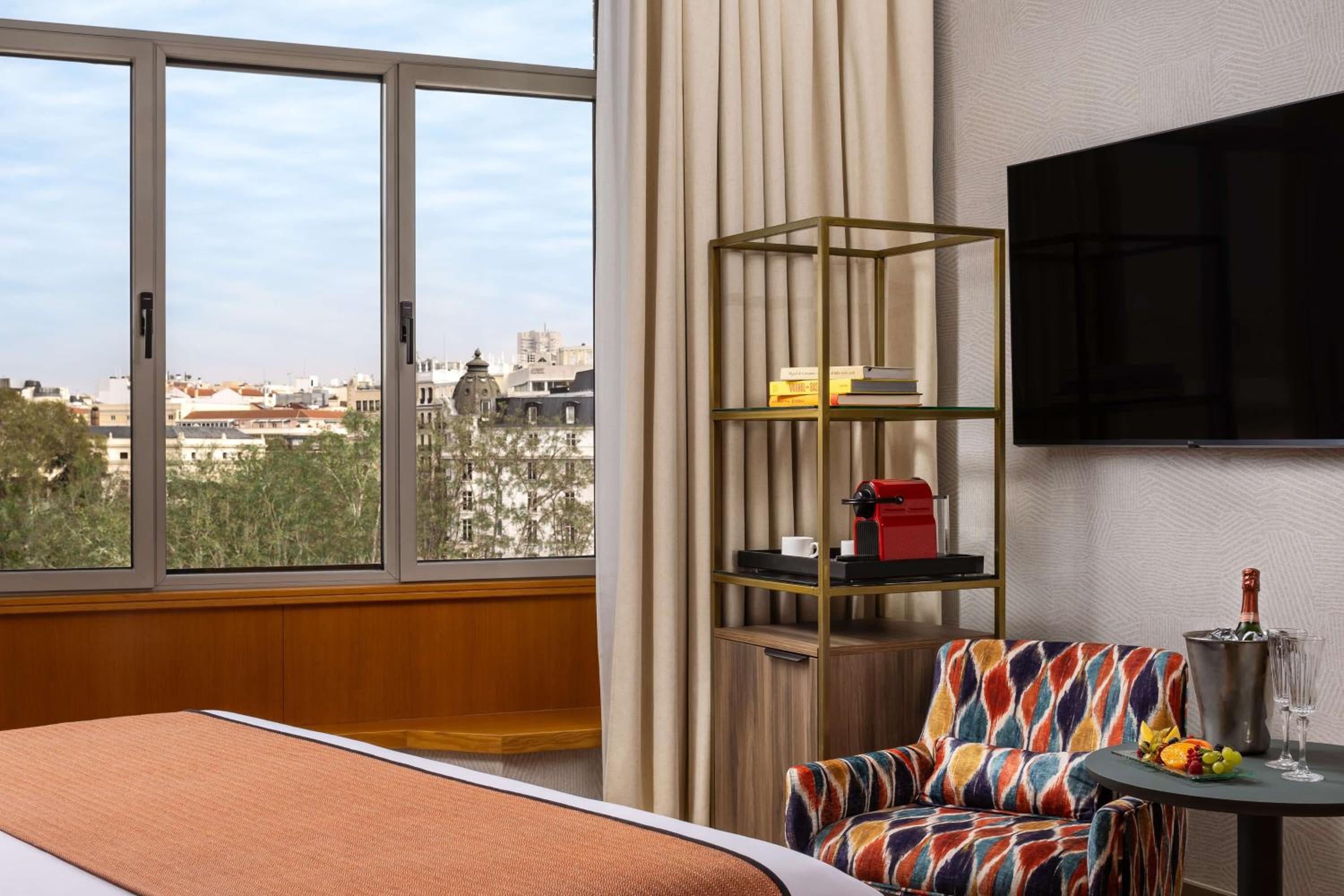 Premium Room with Prado View