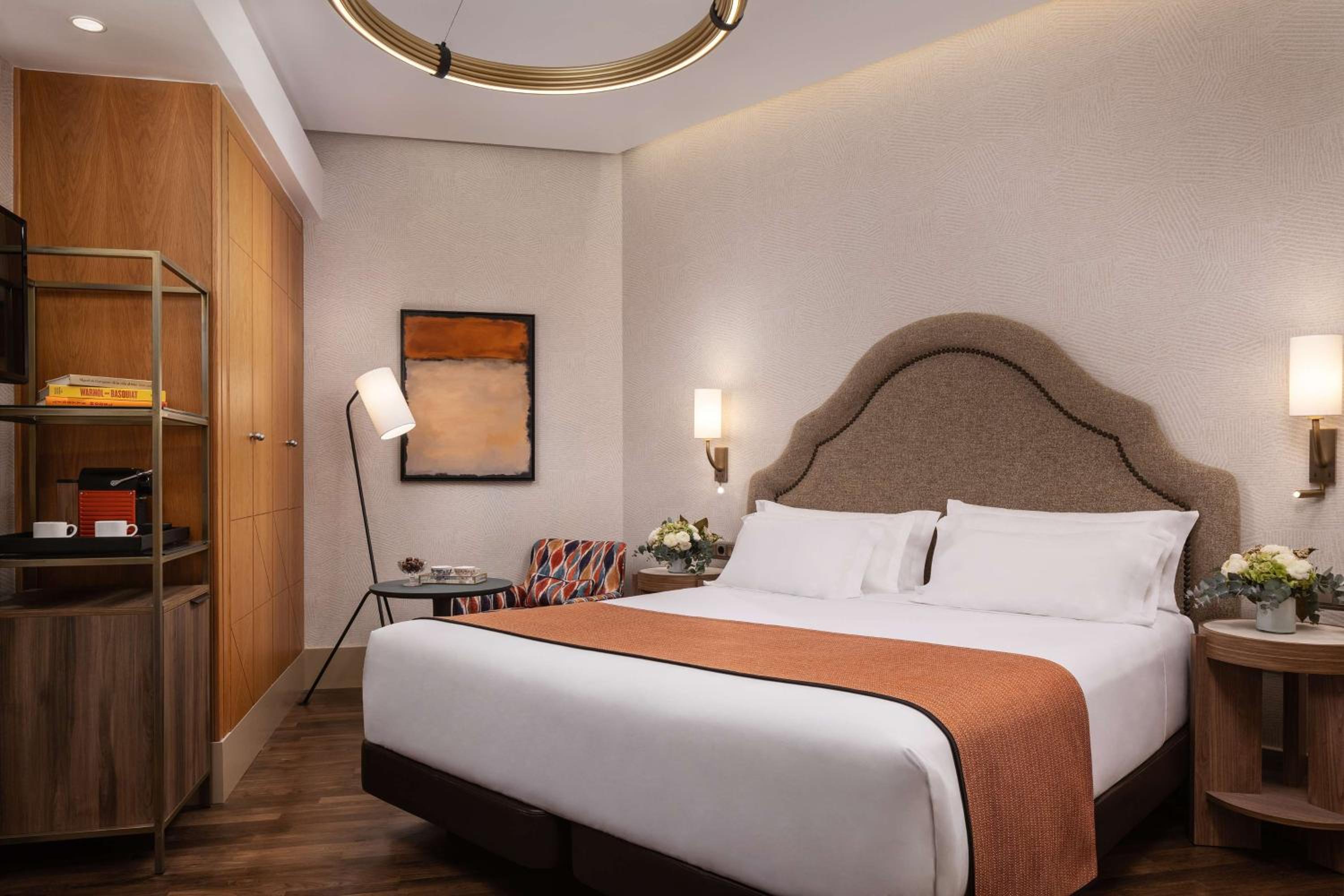 Superior Room with Courtyard View