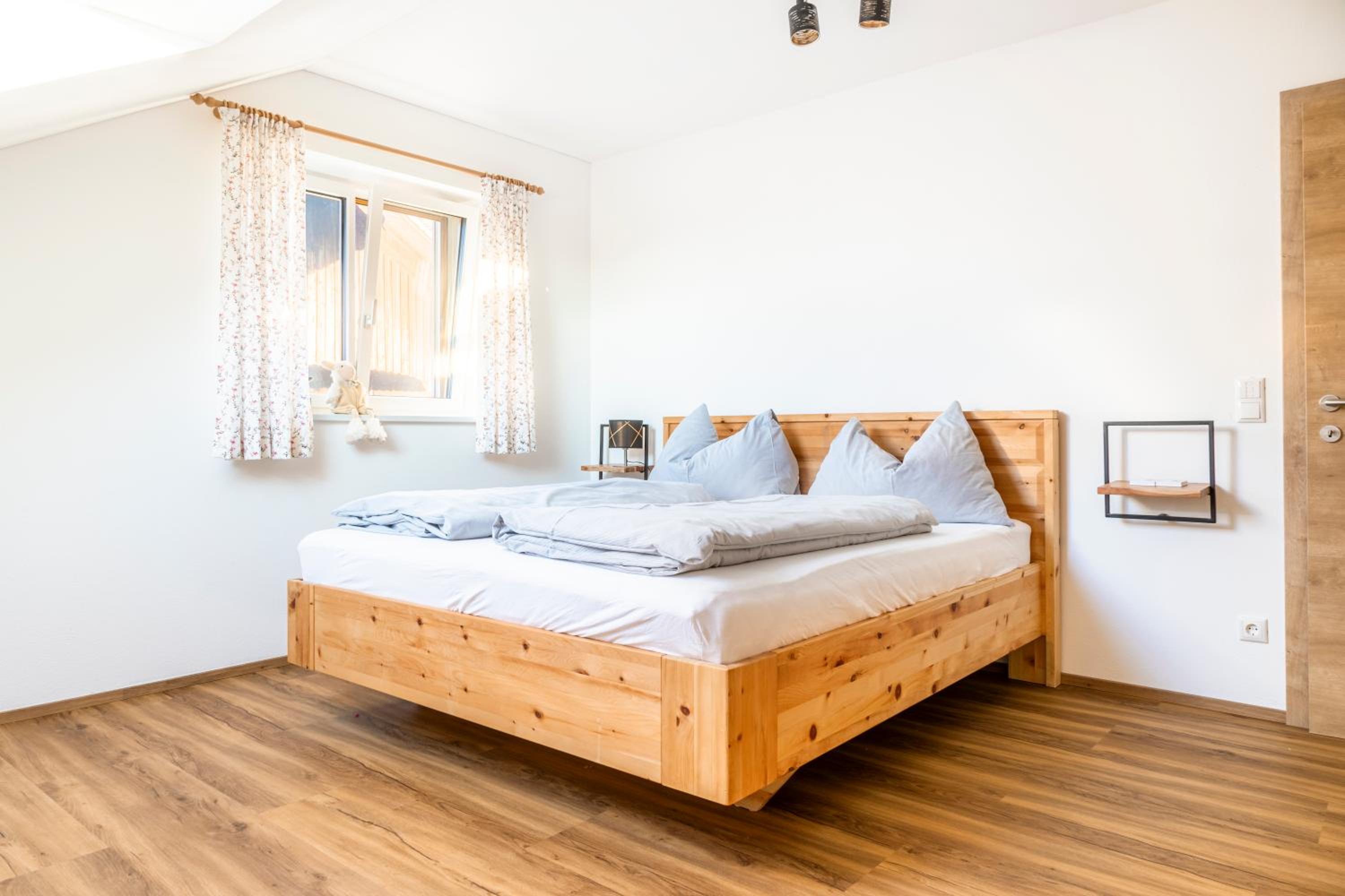 Two-Bedroom Apartment with Balcony photo 1