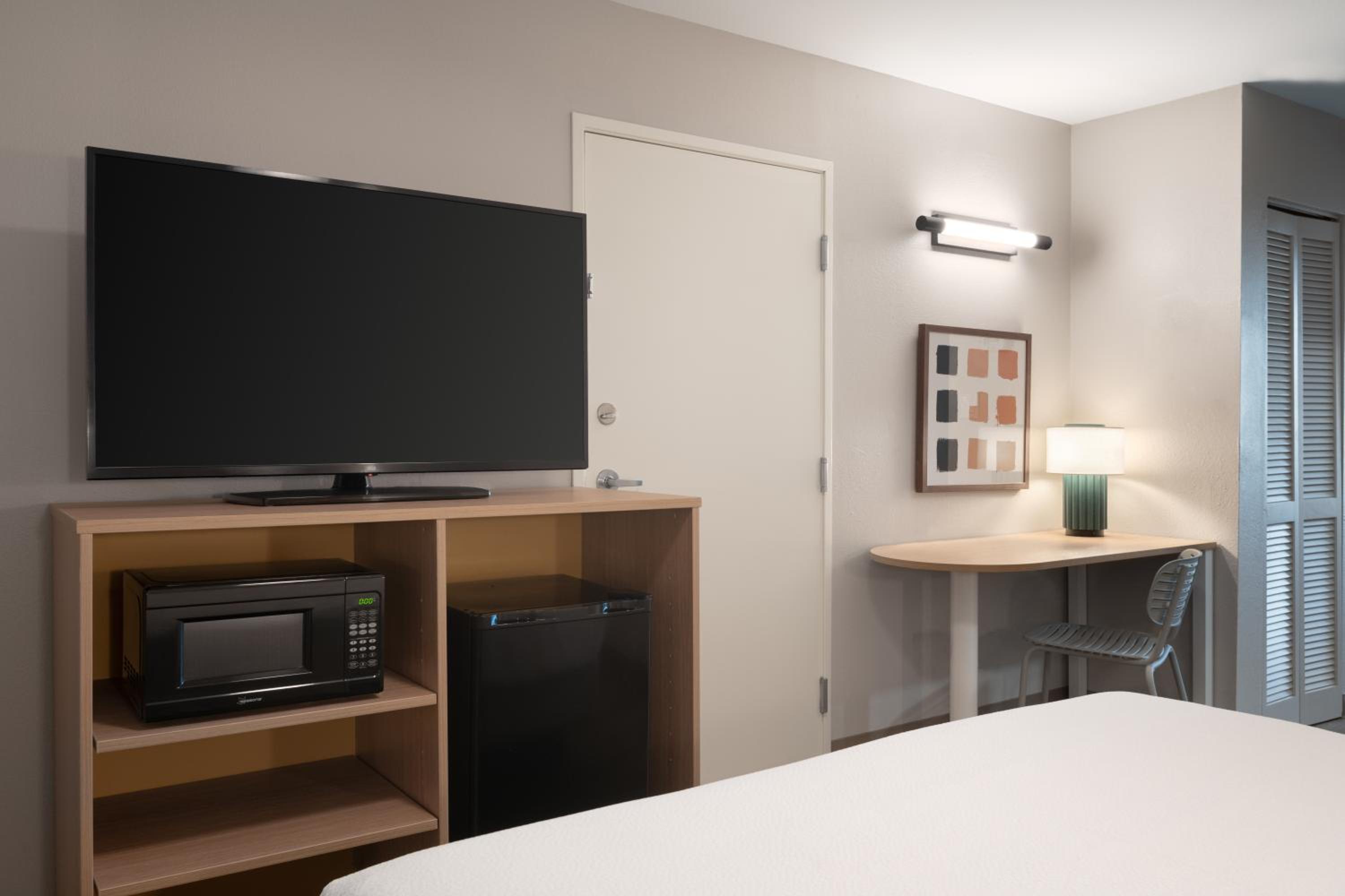 One-Bedroom Suite with Two Queen Beds and Sofa Bed