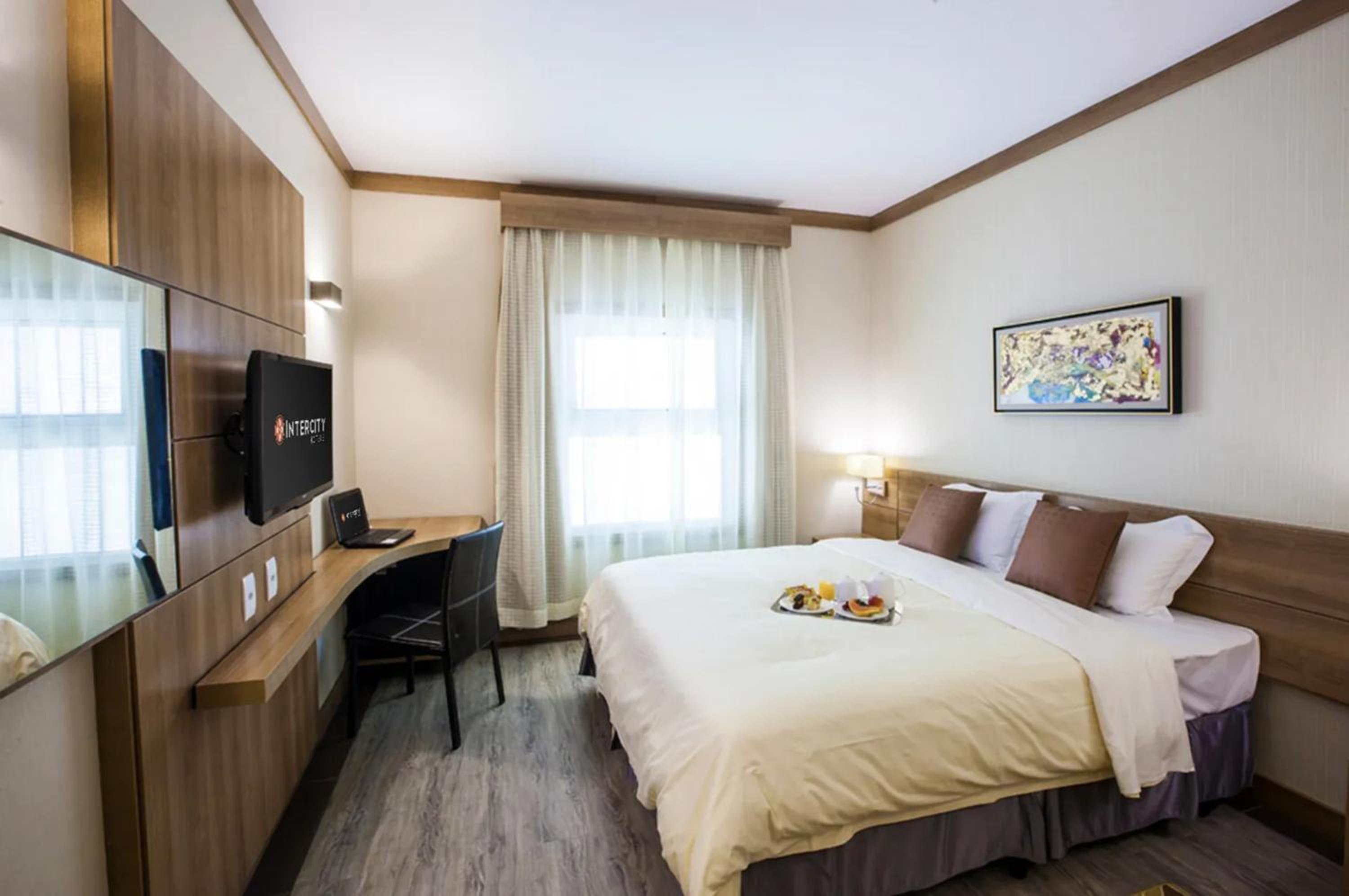 Standard PwD Disability Access - 1 Queen Bed photo 1