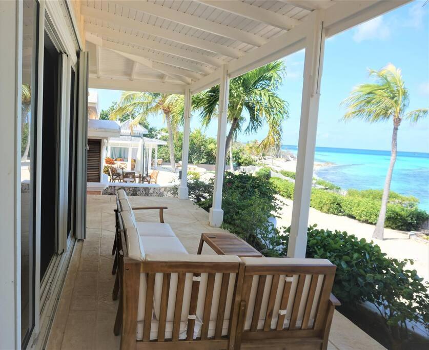 Villa photo 3