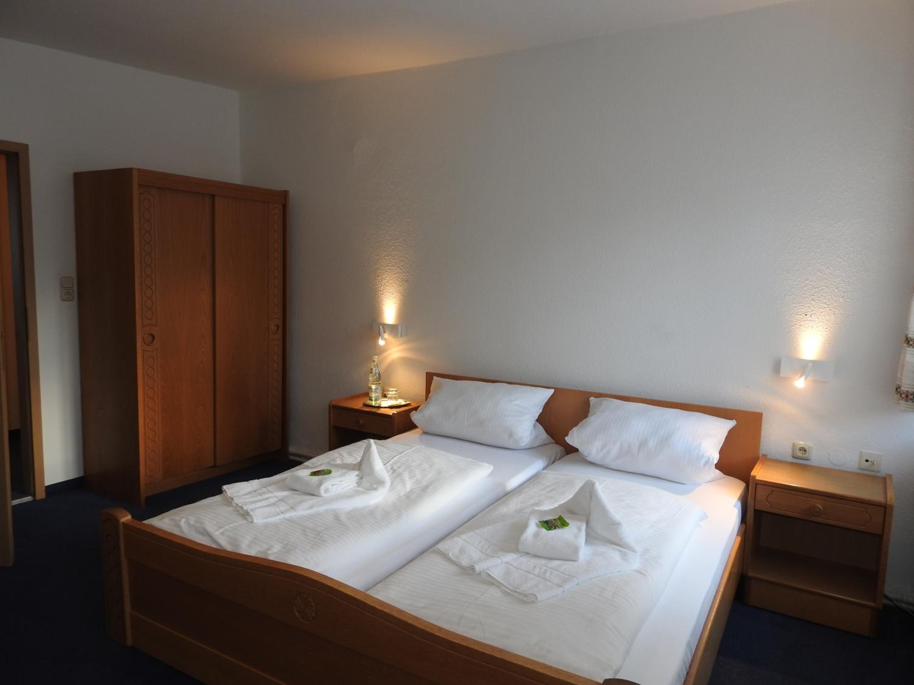 Budget Double Room photo 1