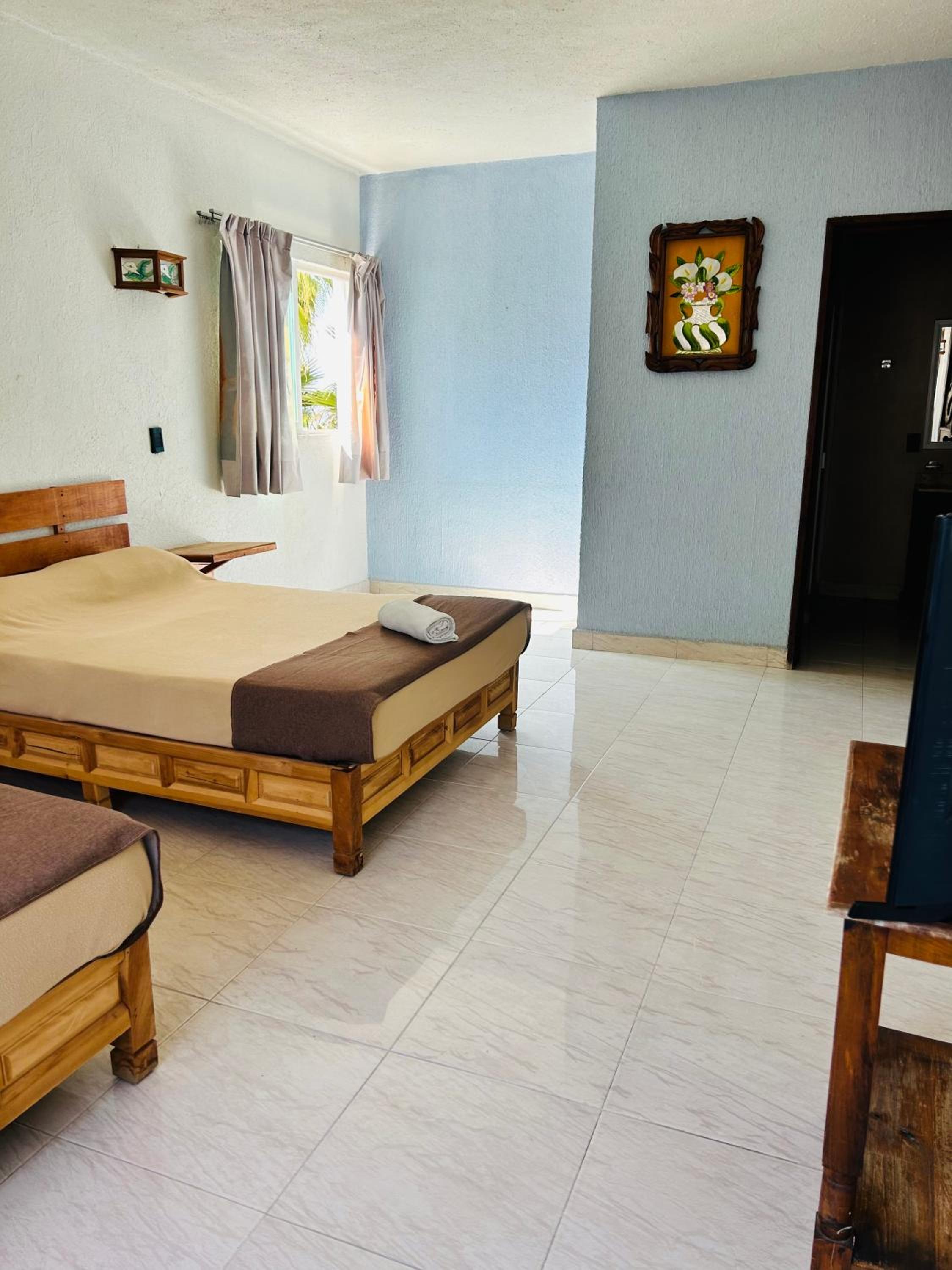 Double Room With Two Double Beds photo 3