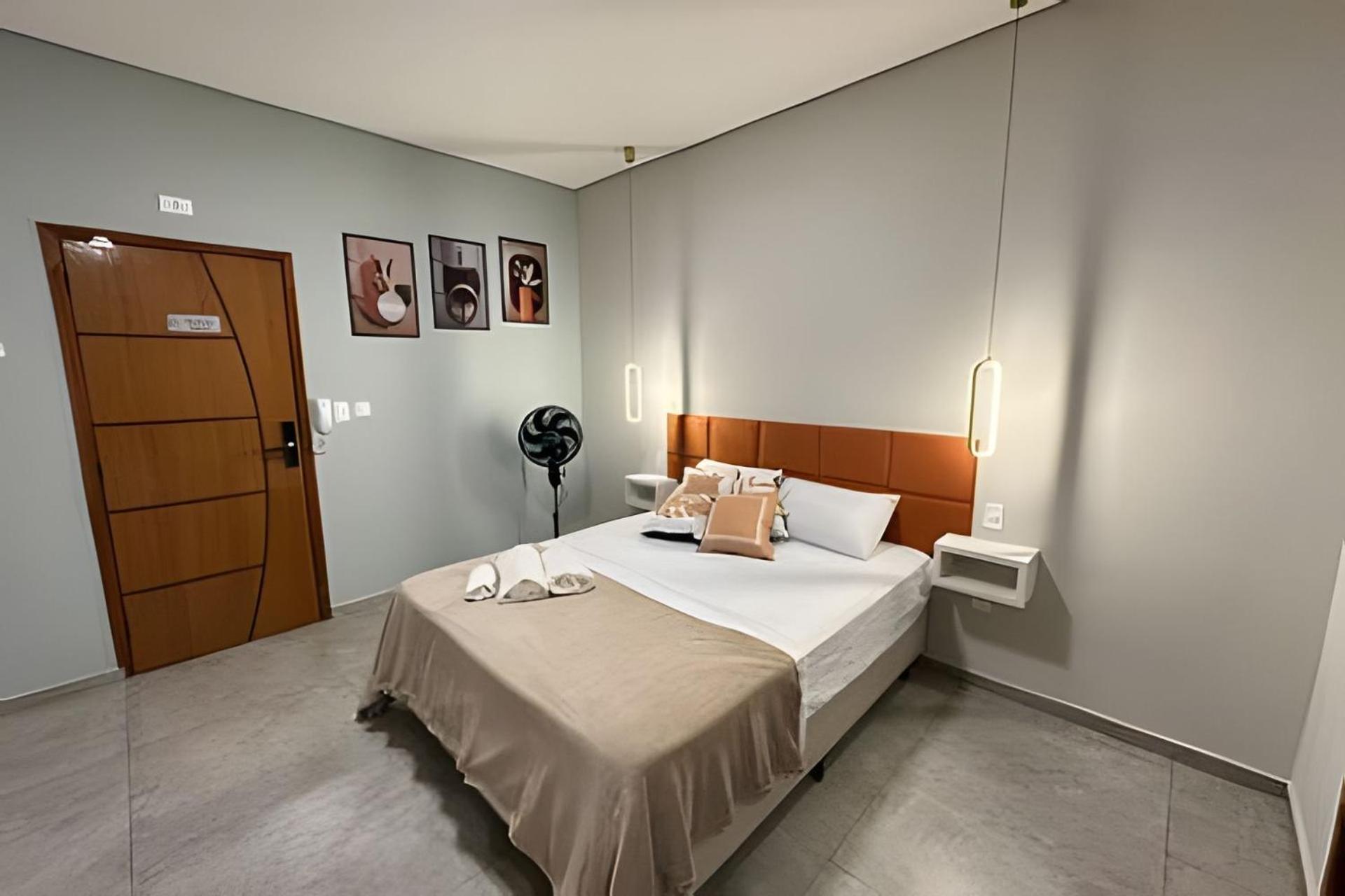 One-Bedroom Apartment with Balcony photo 1