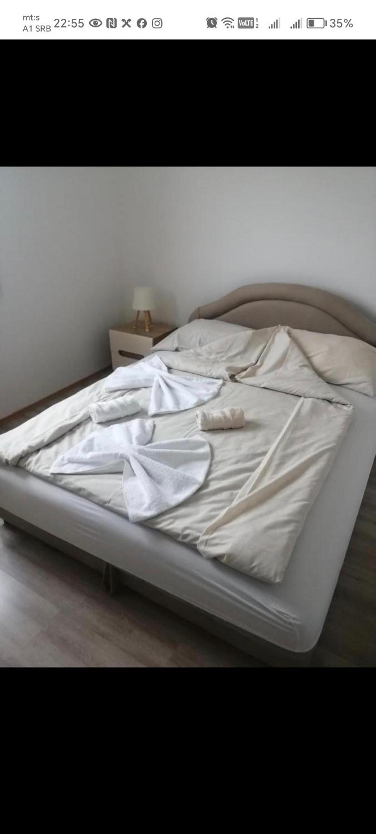 One-Bedroom House photo 1