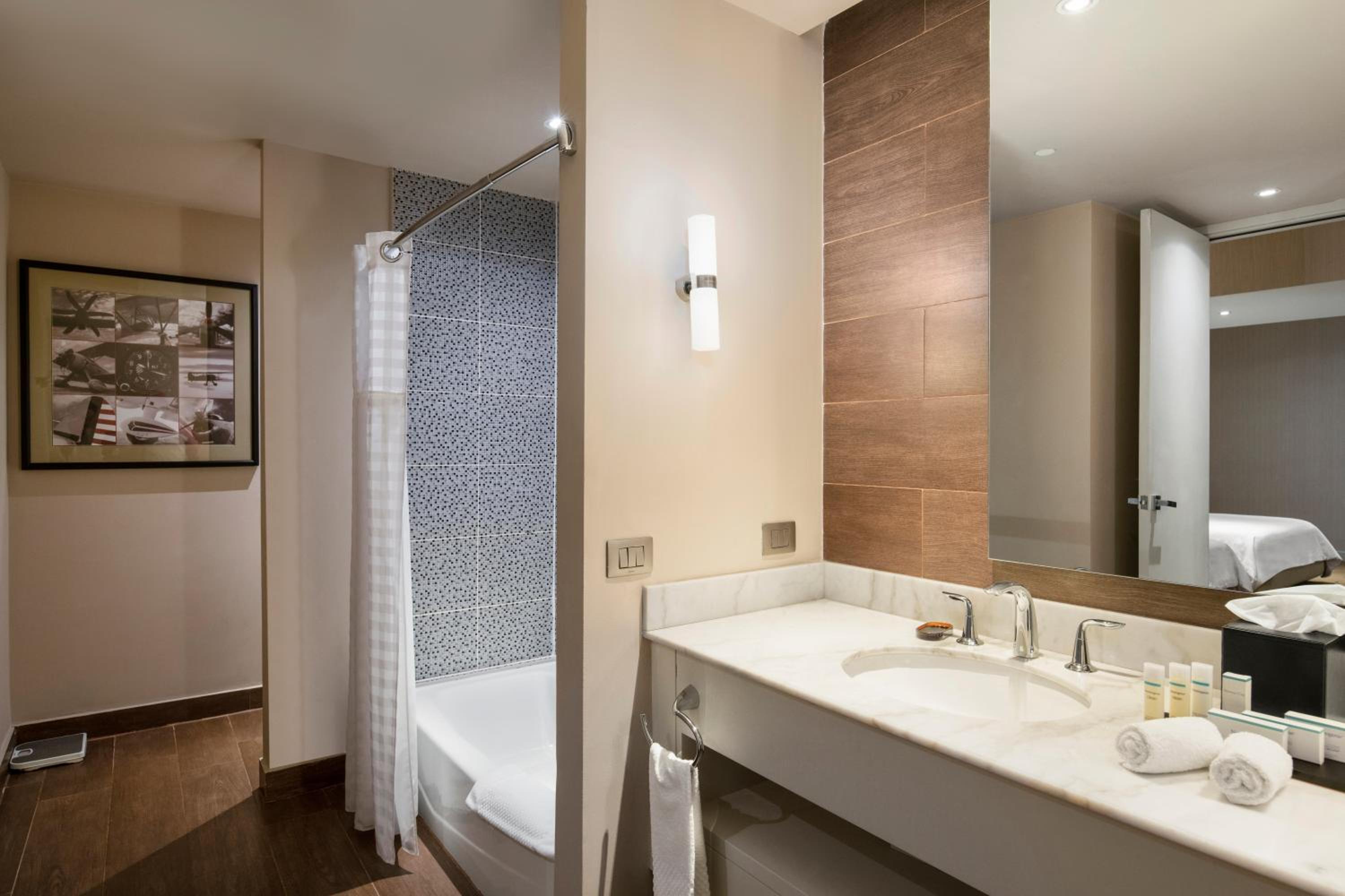 One-Bedroom Suite with Two Double Beds