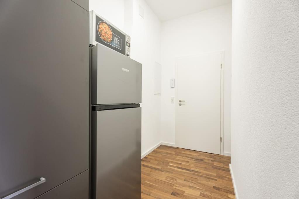 One-Bedroom Apartment photo 3
