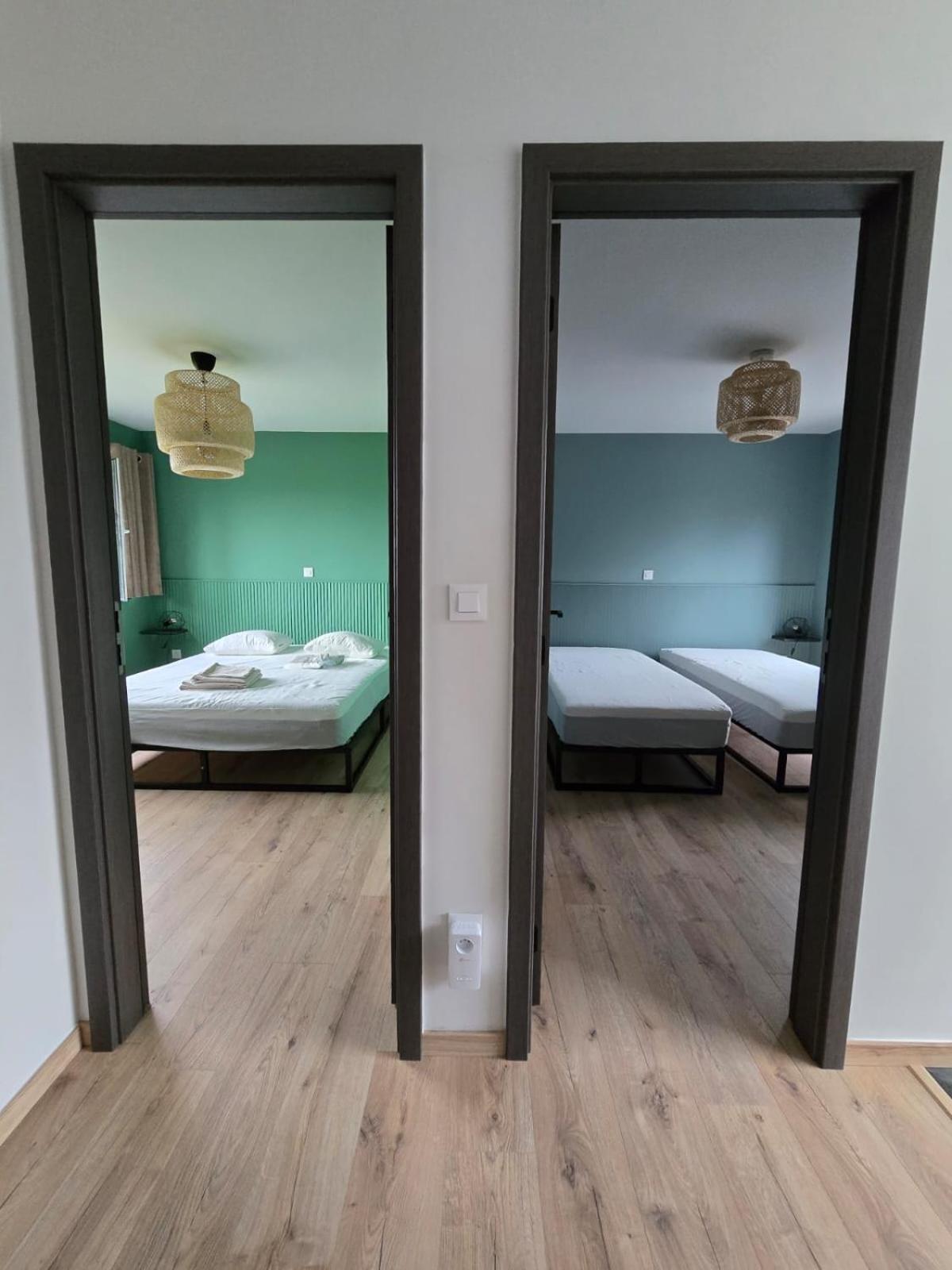 Four-Bedroom House photo 2