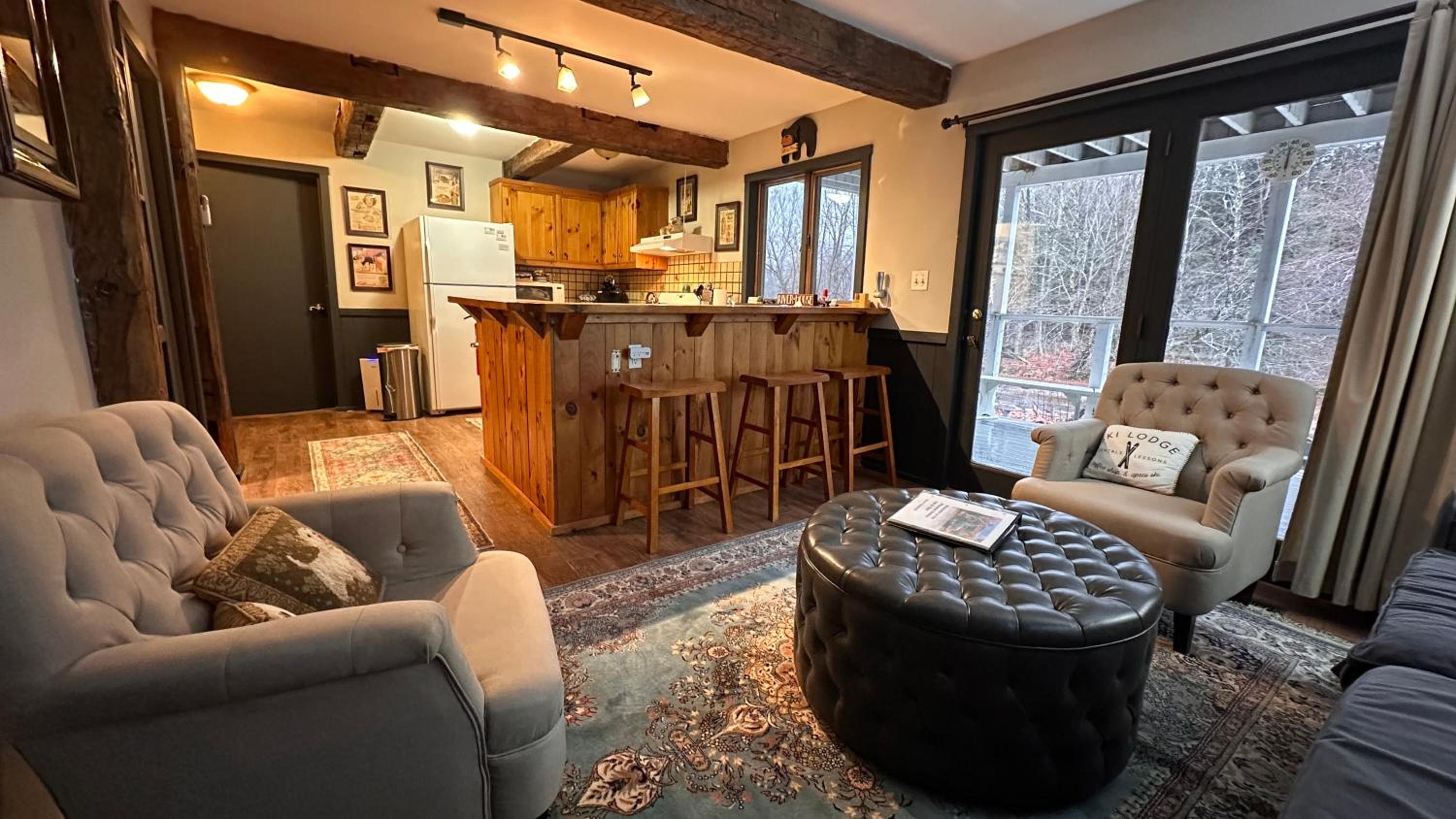Deluxe King Suite