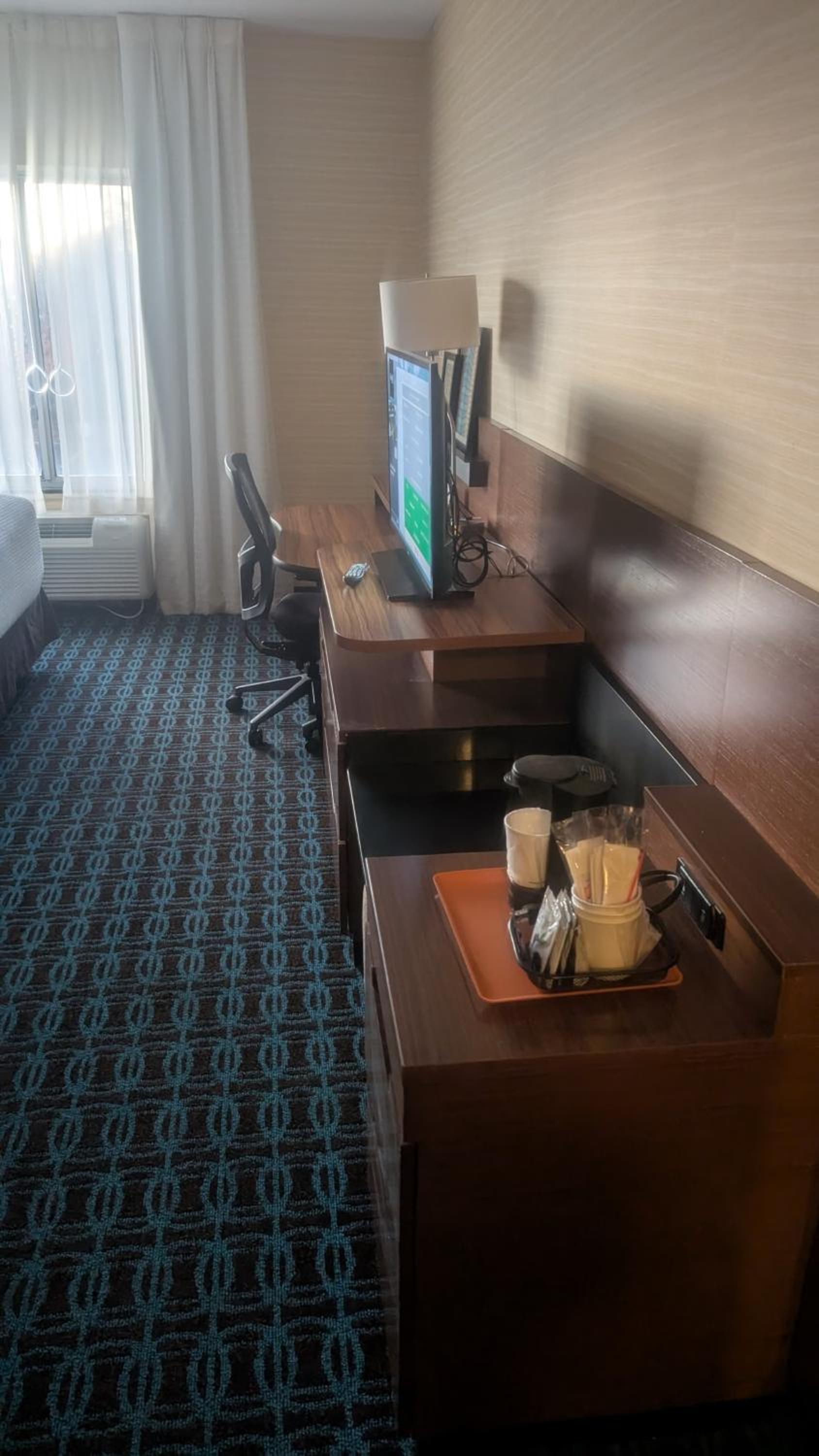 Queen Room with Two Queen Beds and Adapted Tub - Mobility Accessible
