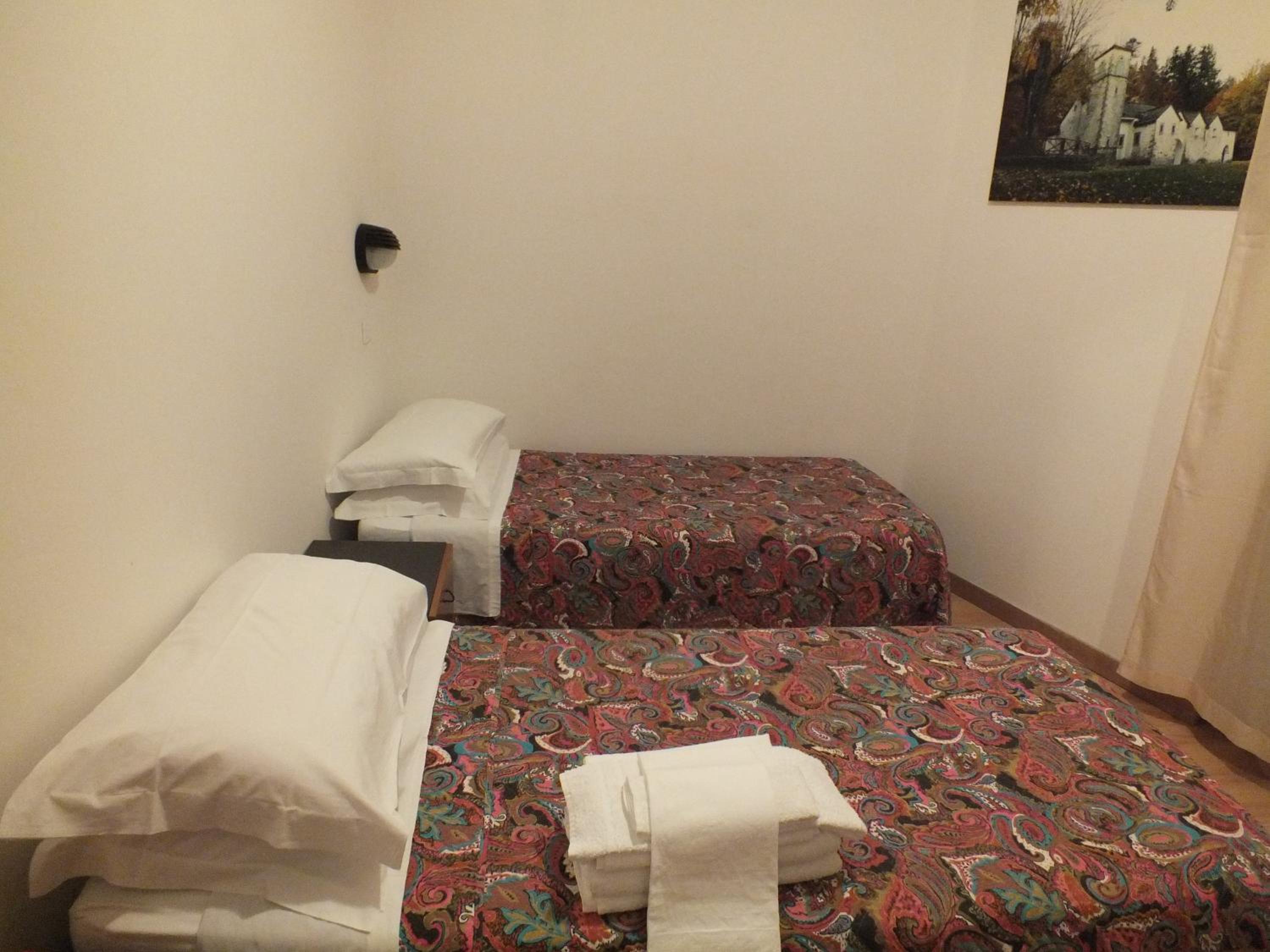 Double or Twin Room photo 2