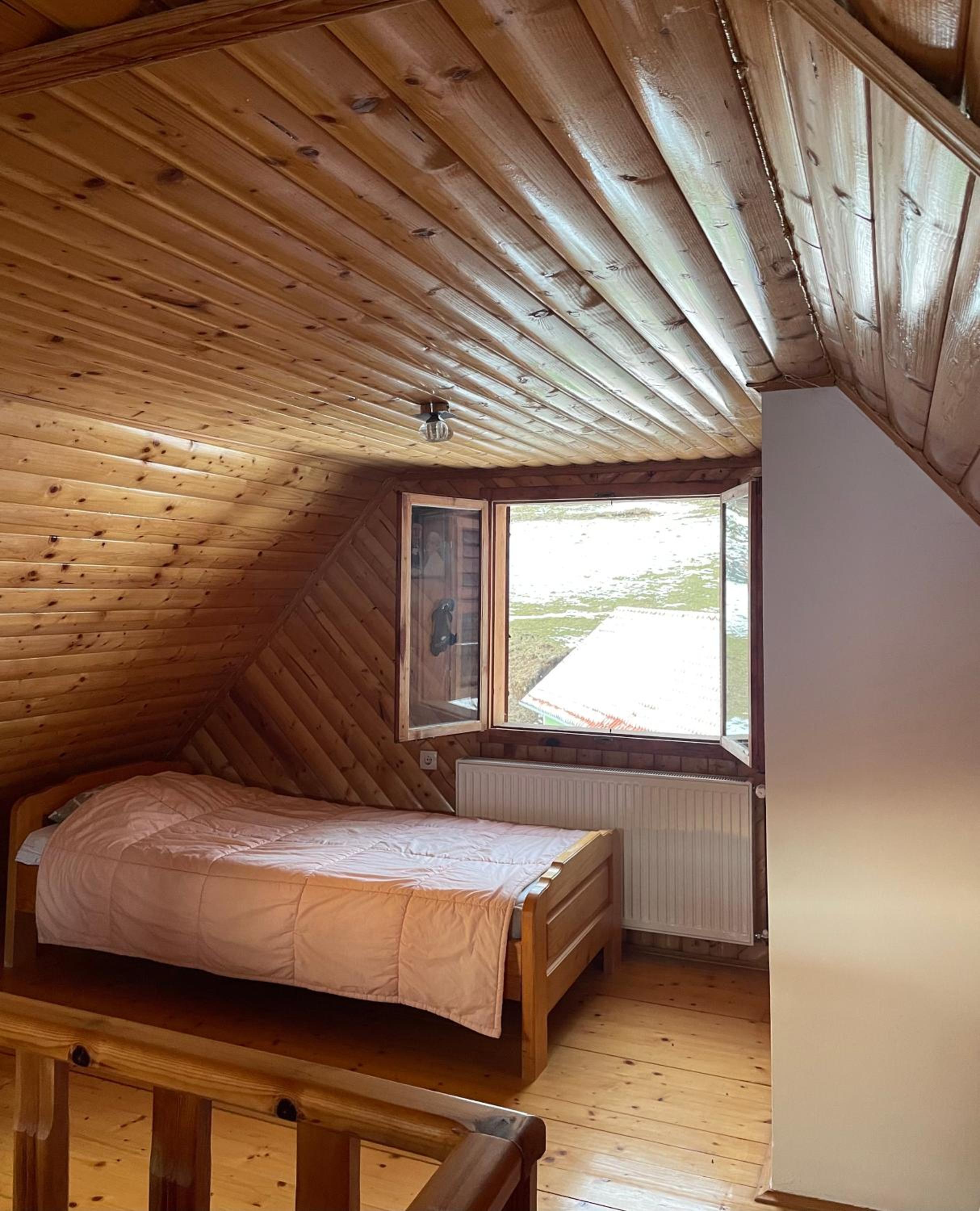 Three-Bedroom House photo 1