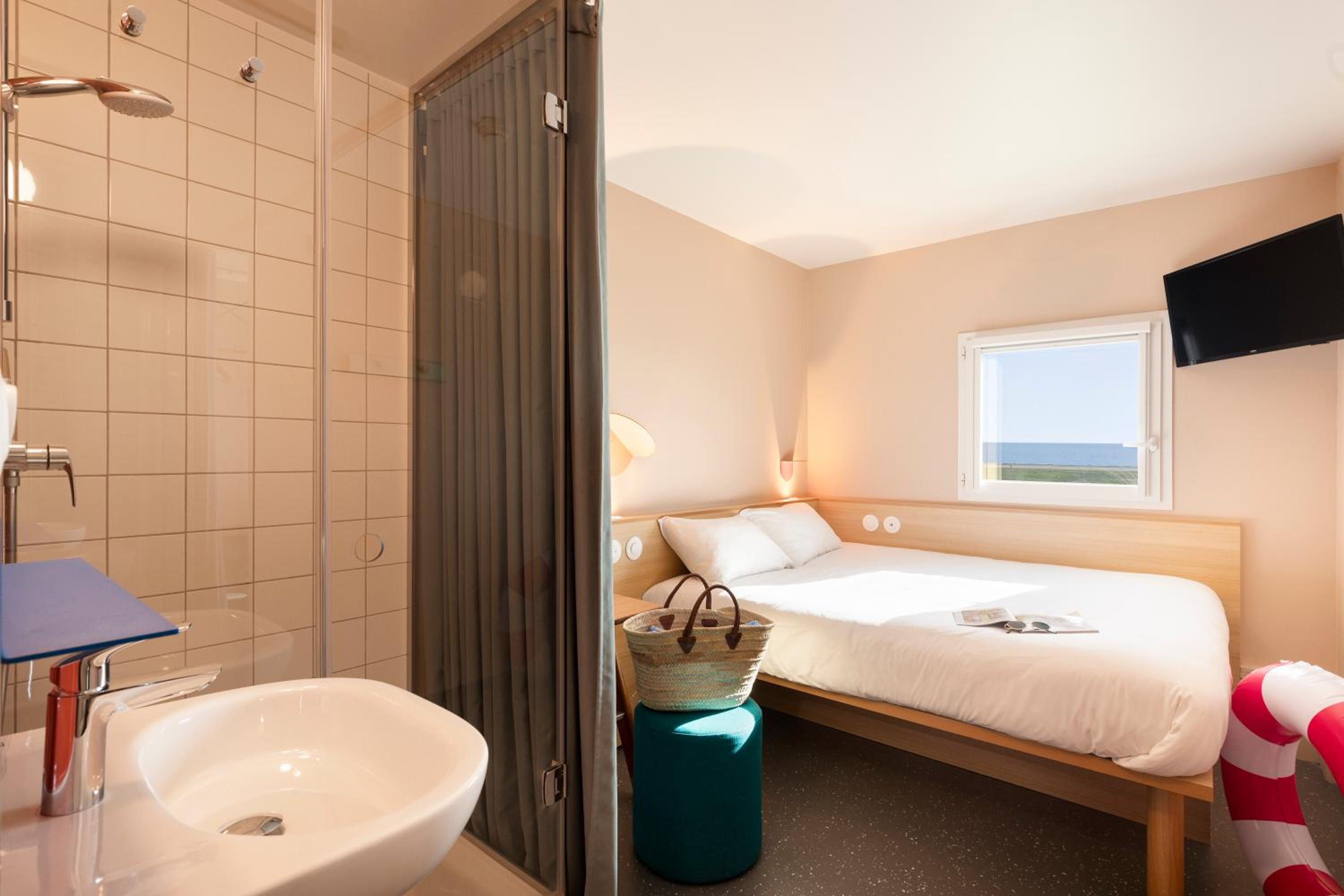 POP Double Room - Photo 8