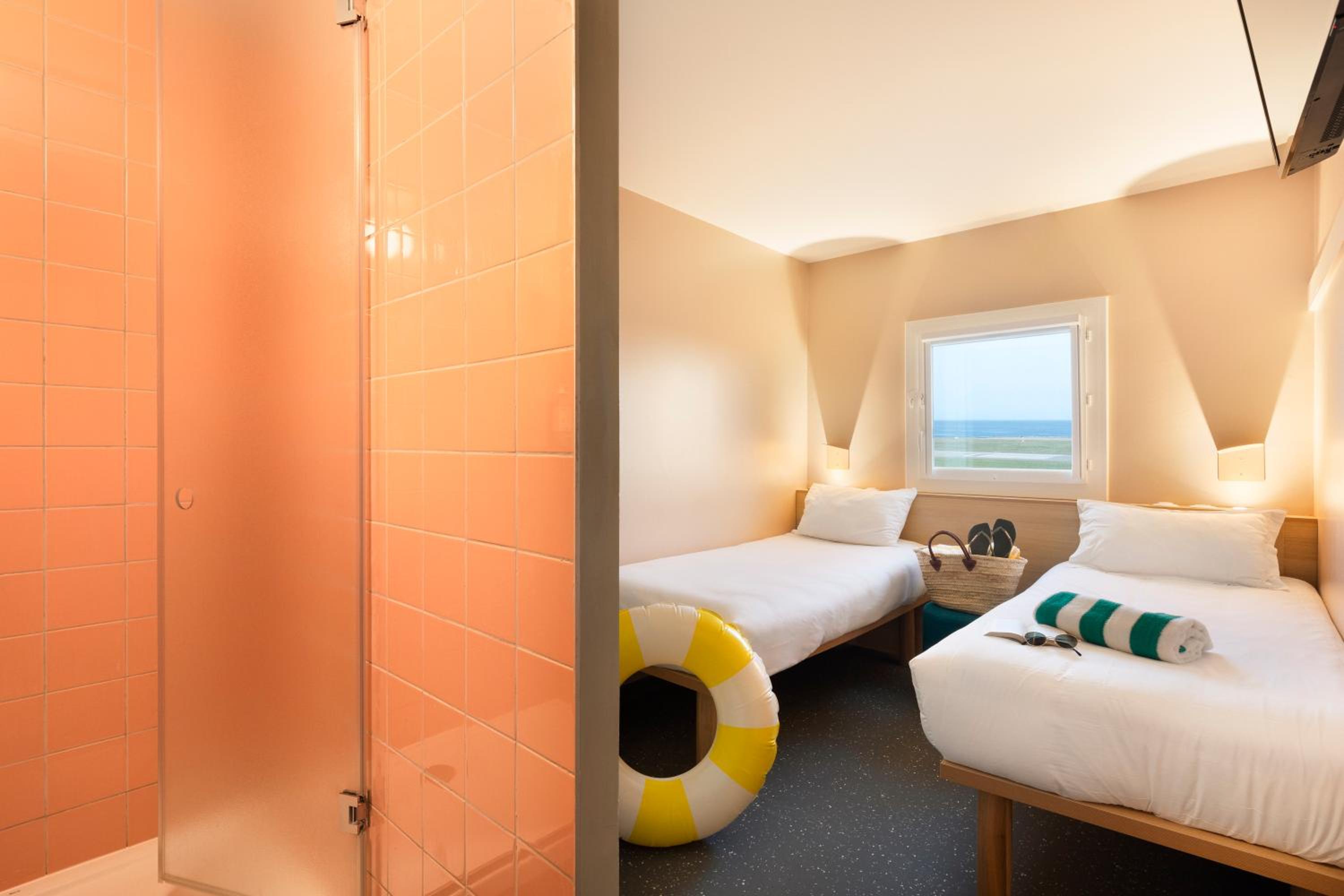 POP Twin Room - Photo 13