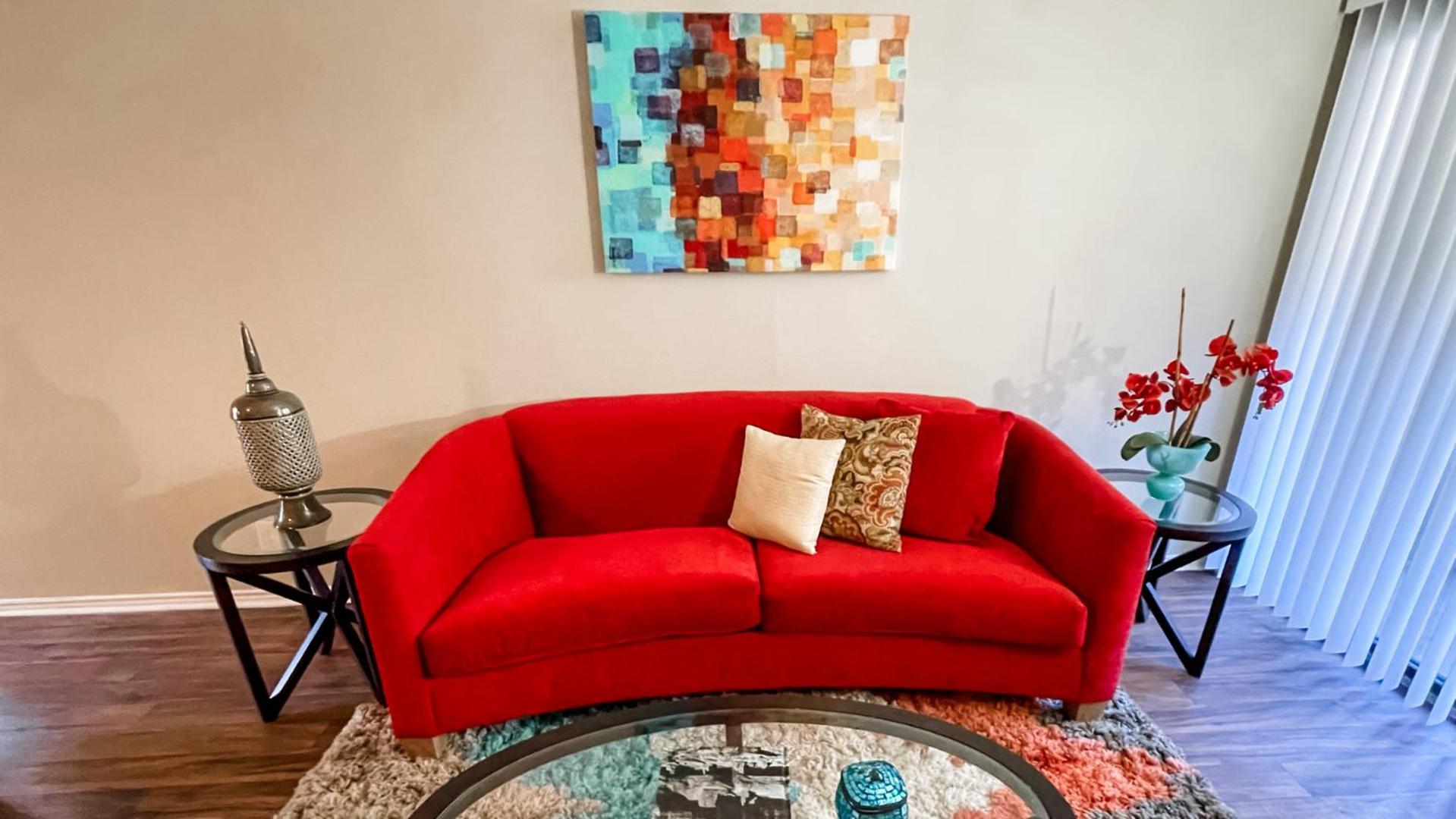 Apartment photo 2