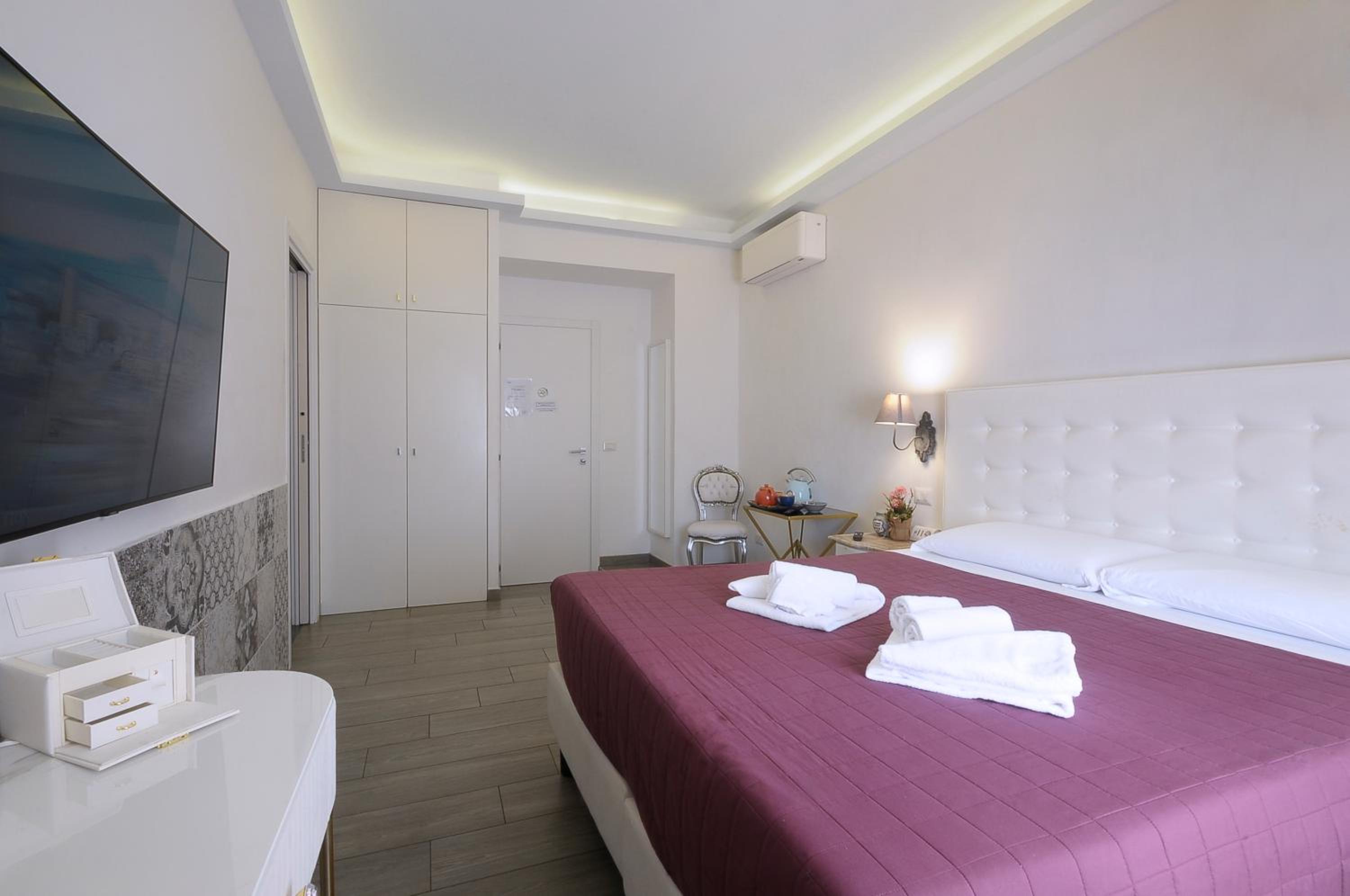 Superior Double Room photo 2