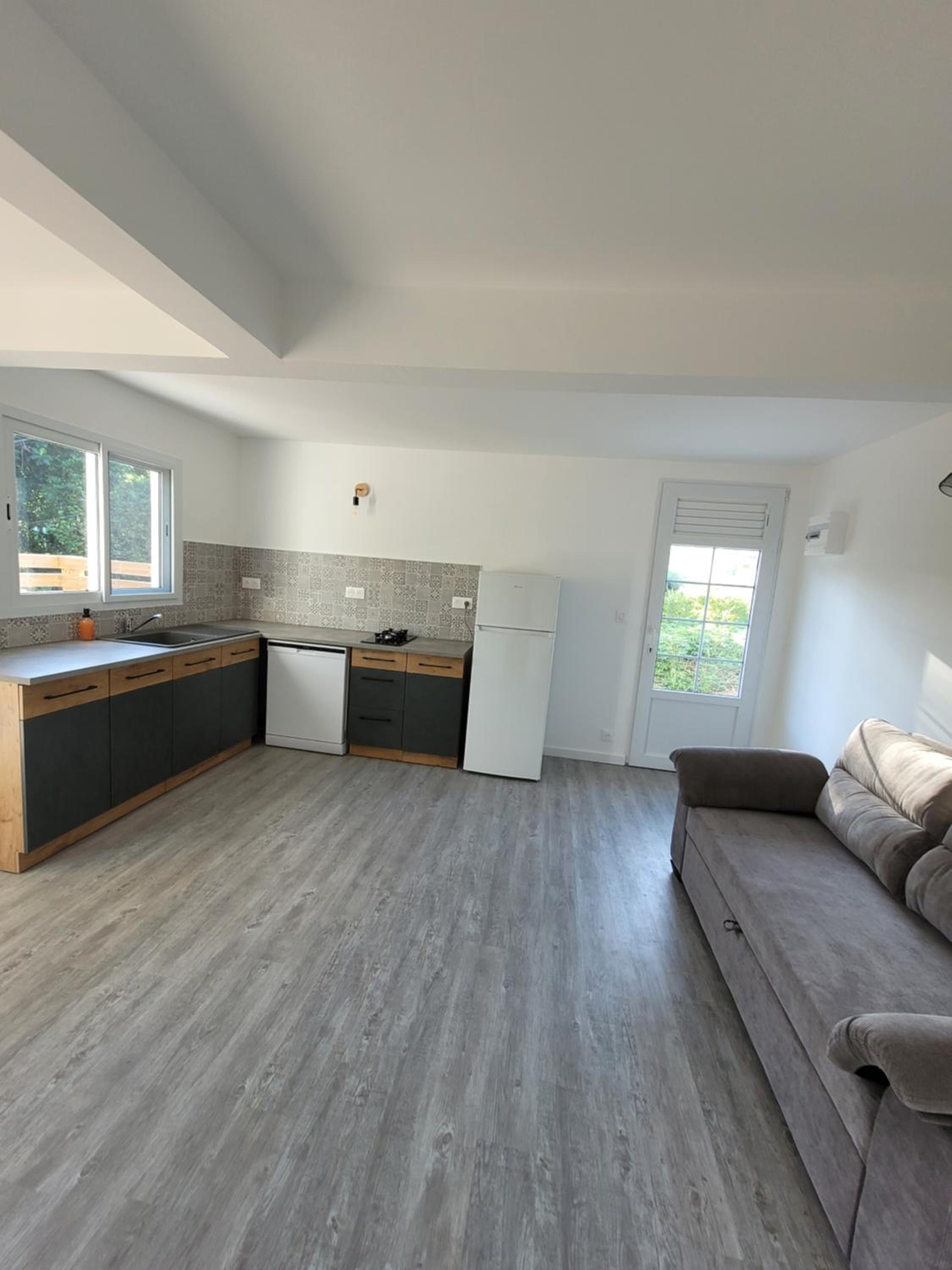 One-Bedroom Apartment with Terrace photo 3