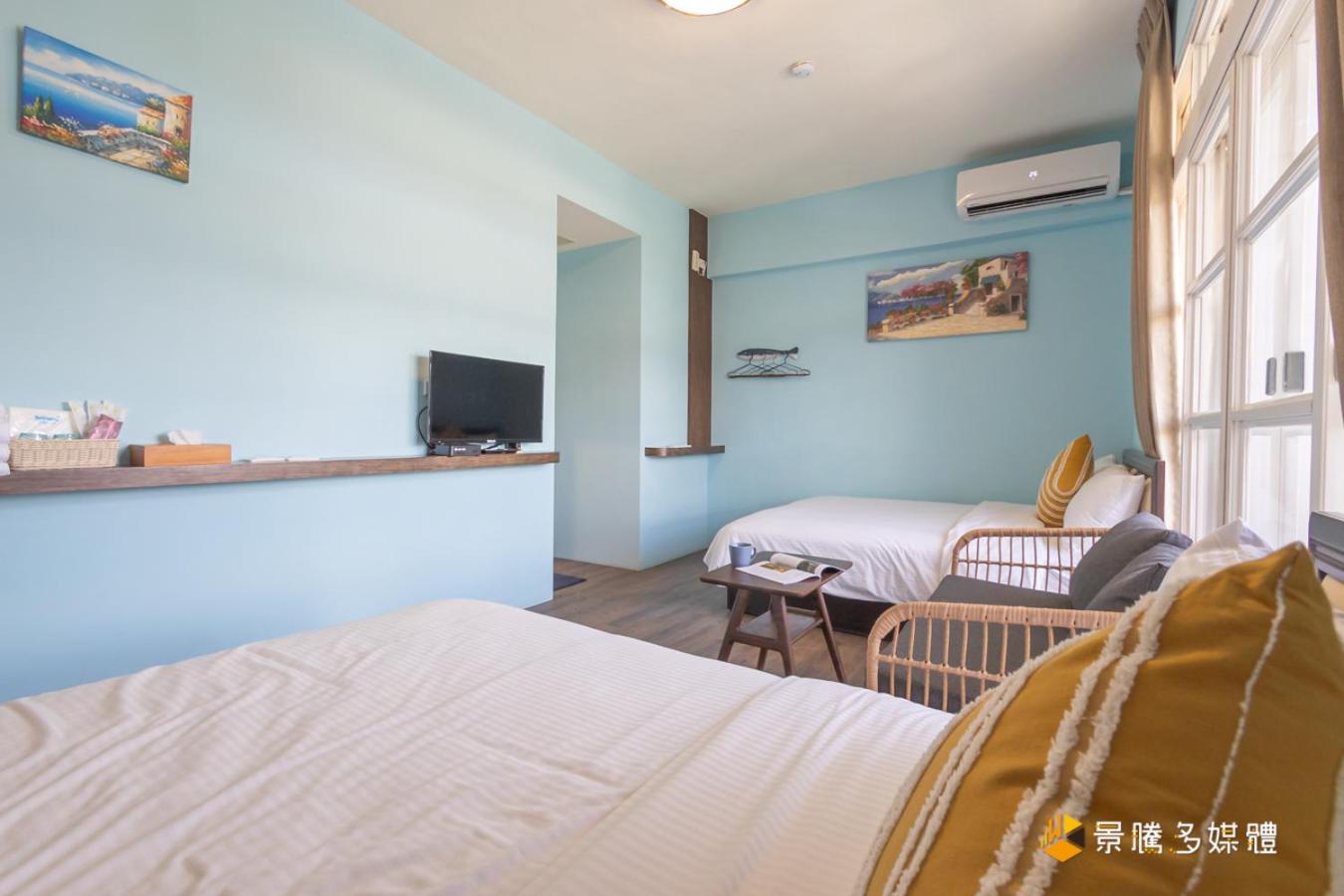 Quadruple Room with Private Bathroom