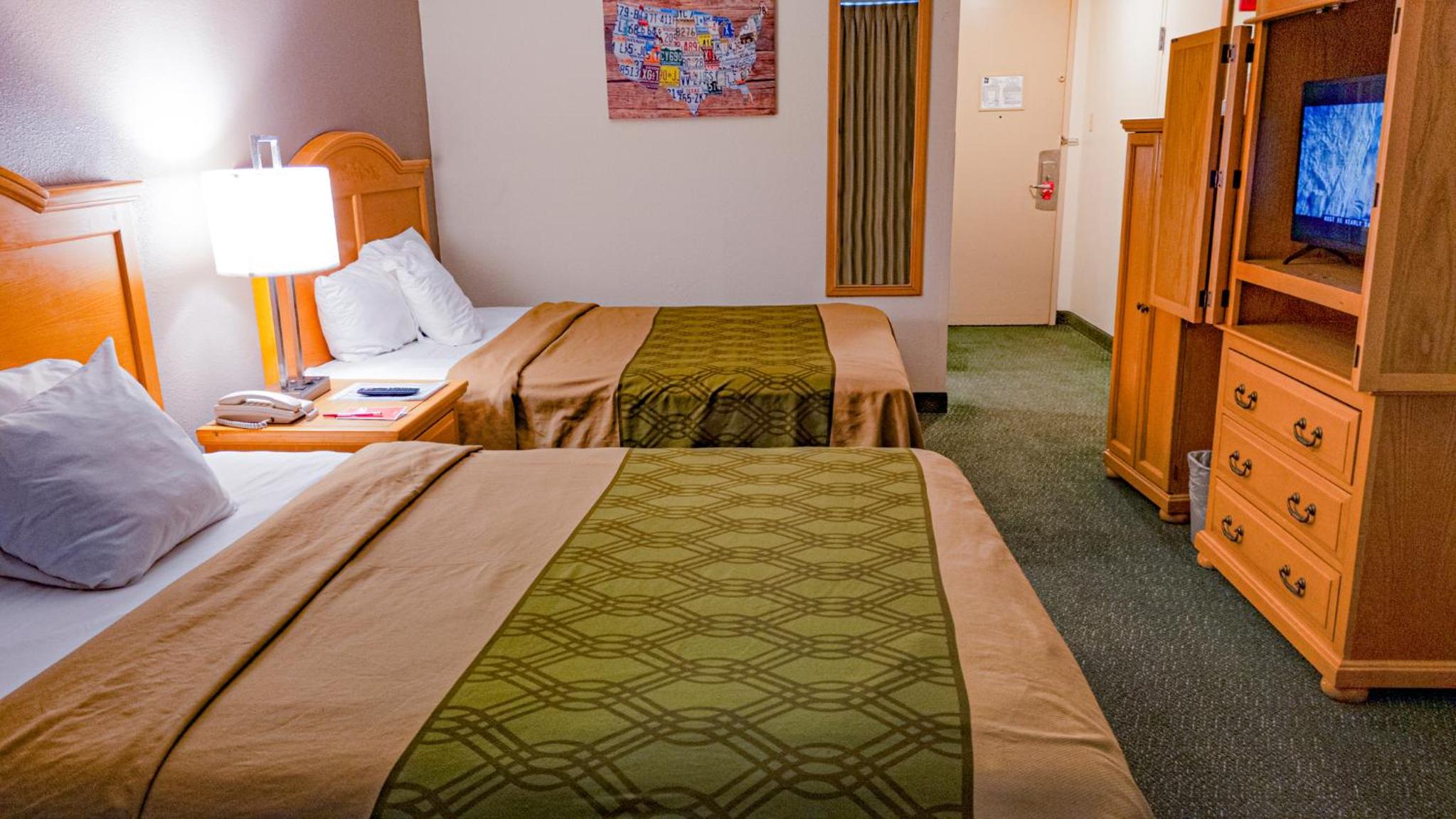 Queen Room with Two Queen Beds - Accessible/Non-Smoking  - Photo 1