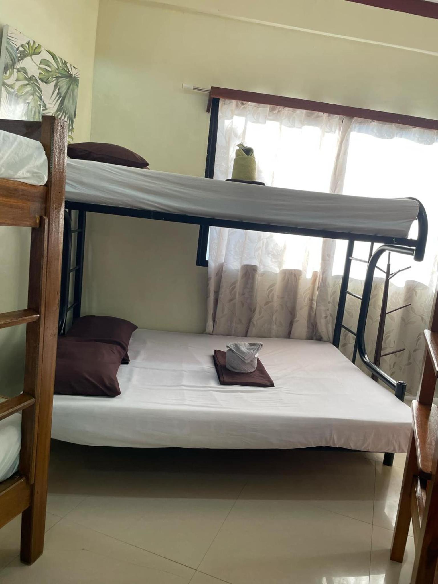 Deluxe Family Room - Photo 3