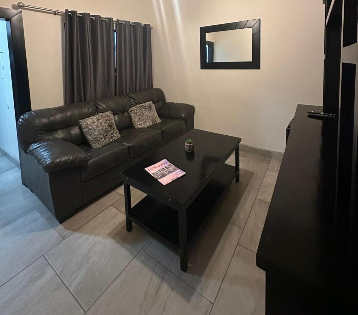 King Suite with Balcony - Photo 5
