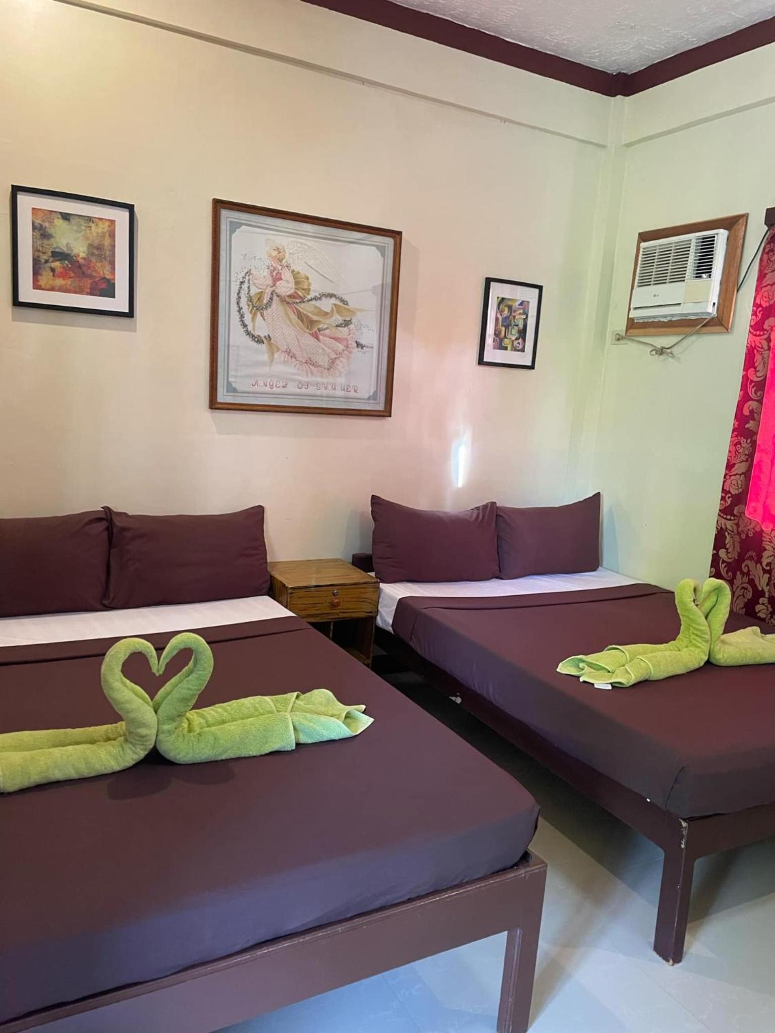 Quadruple Room - Photo 3