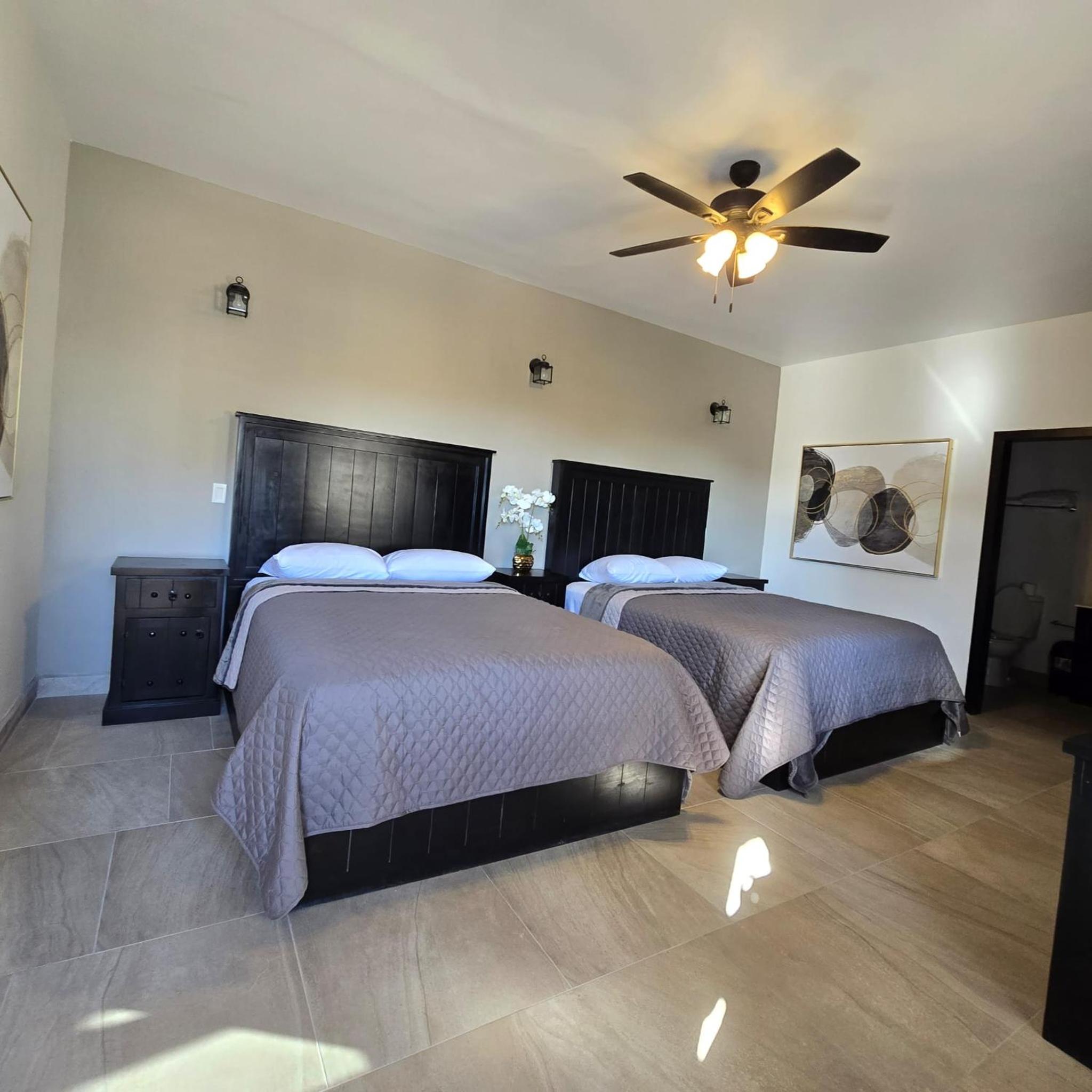 Double Room - Photo 2