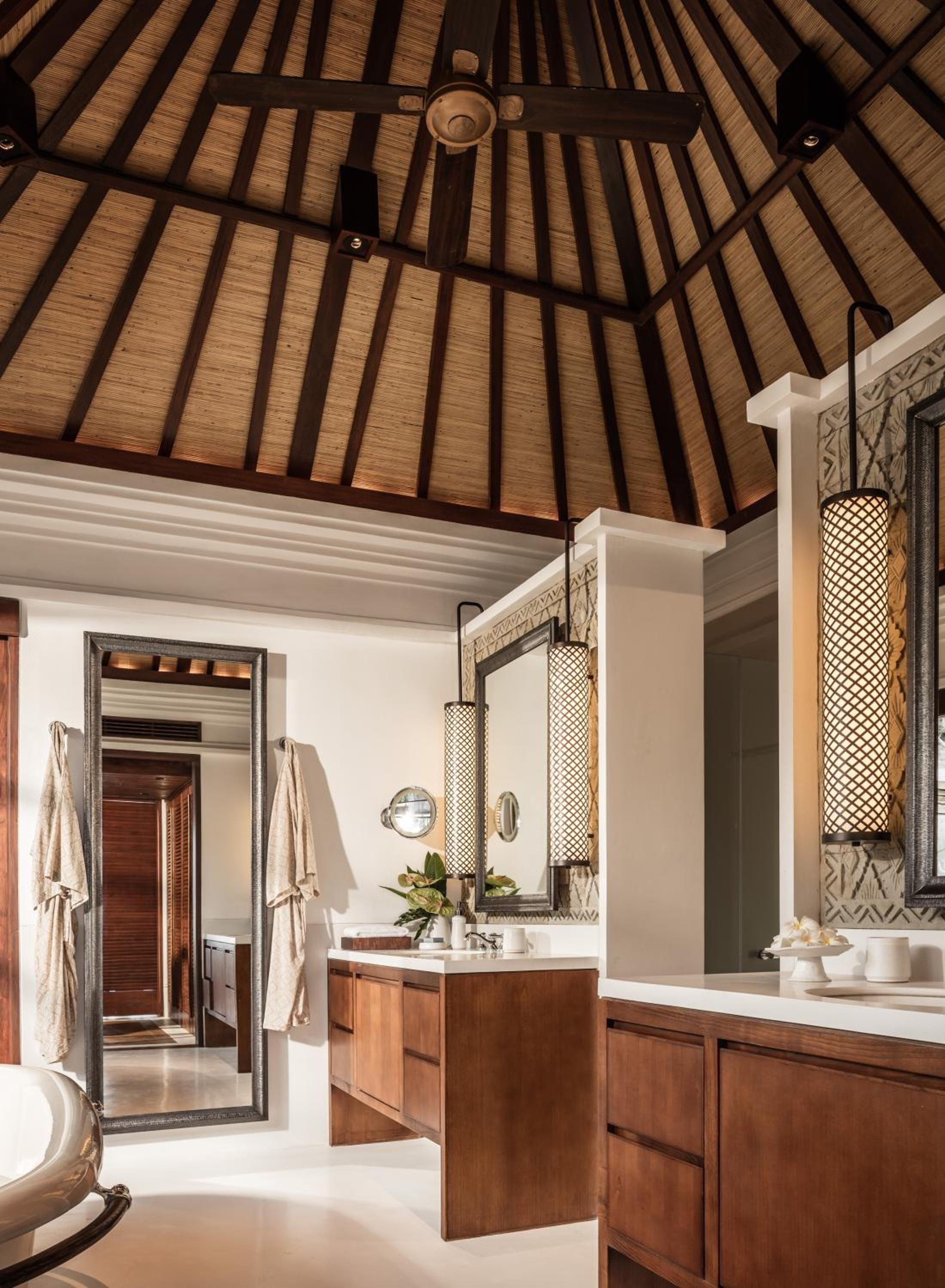 Premier Ocean King Villa - Photo 8