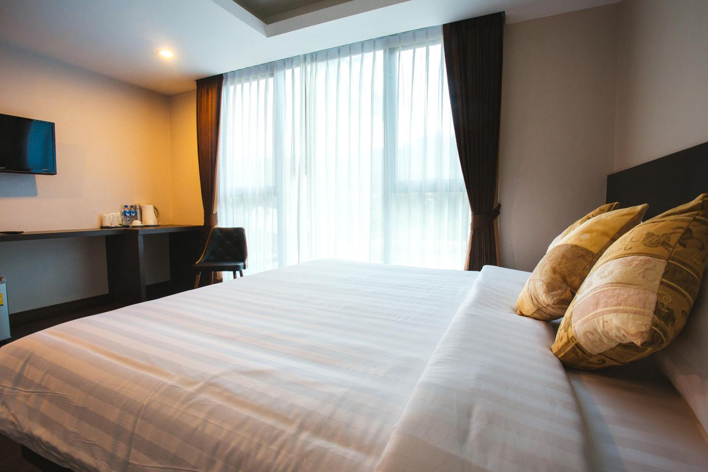 Deluxe Double Room photo 2