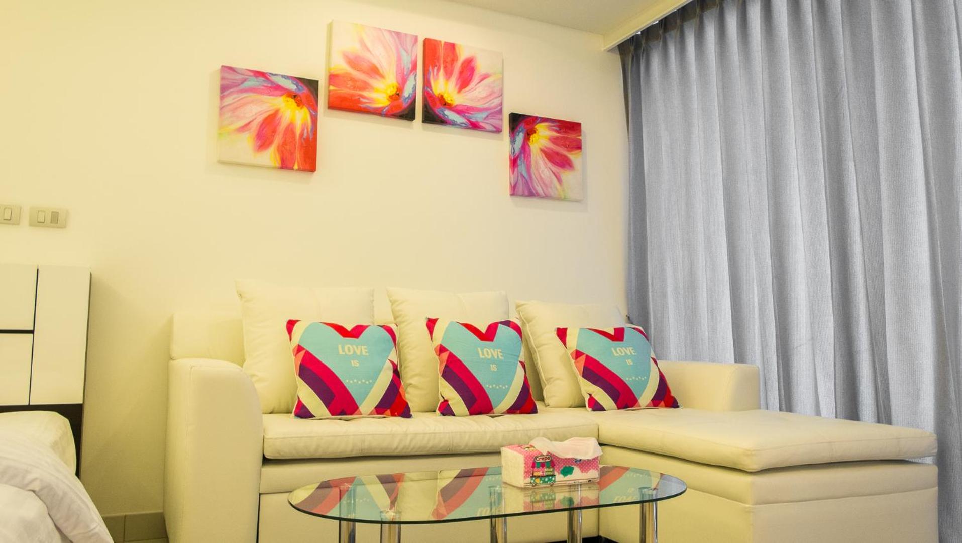 Studio Apartment with Sea View photo 1