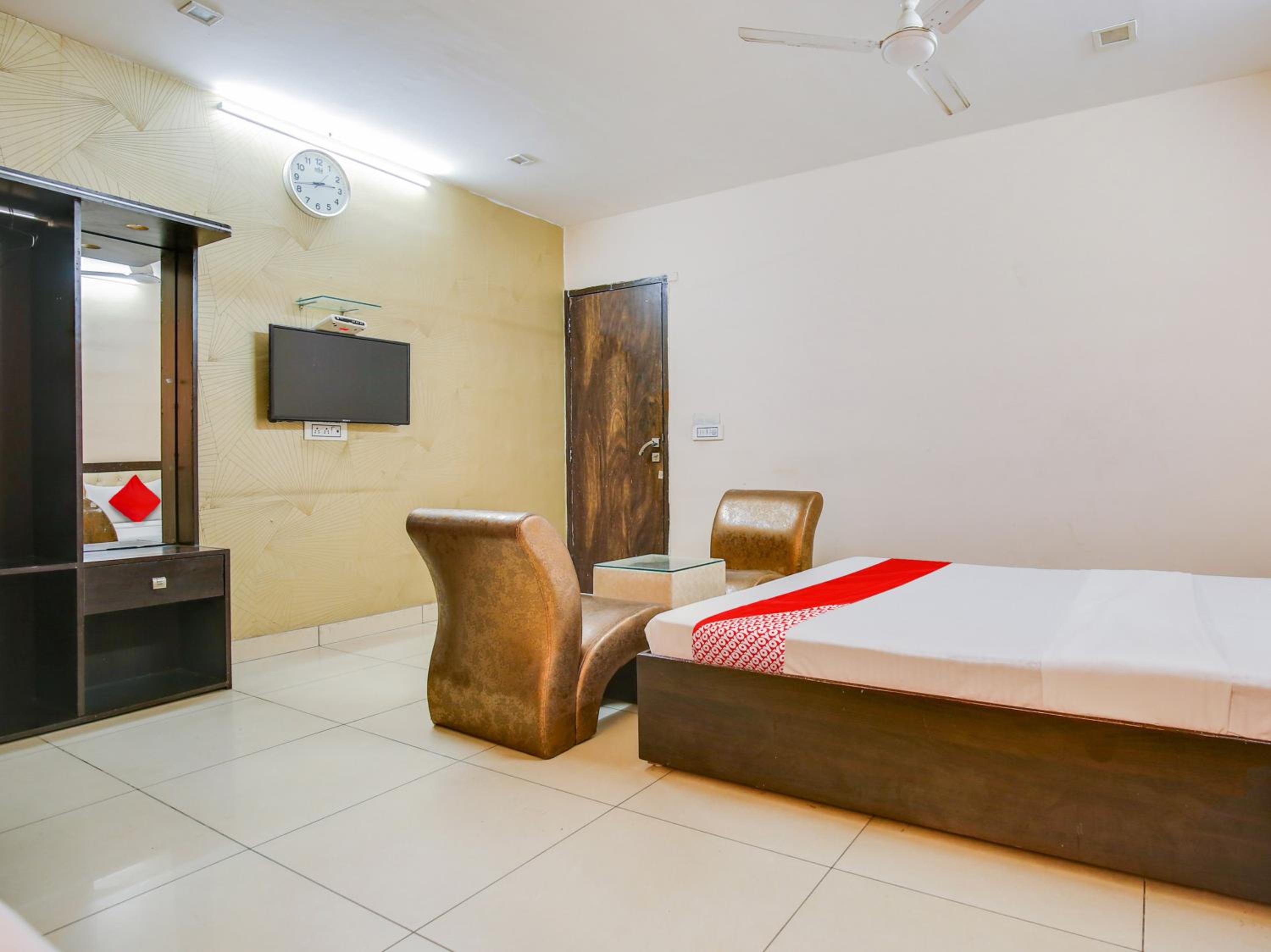 Classic Triple Room photo 1