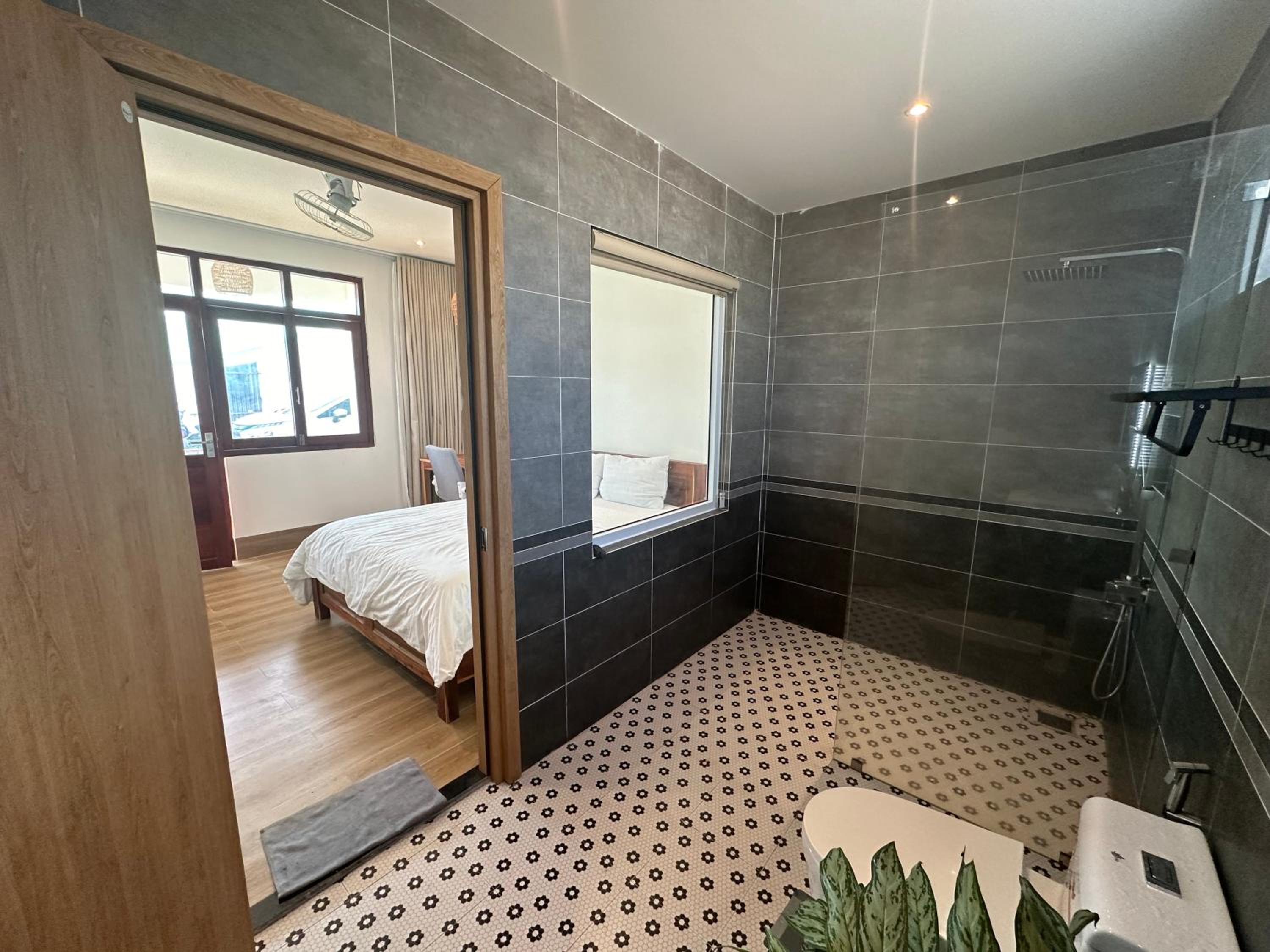 Deluxe Double Room with Shower