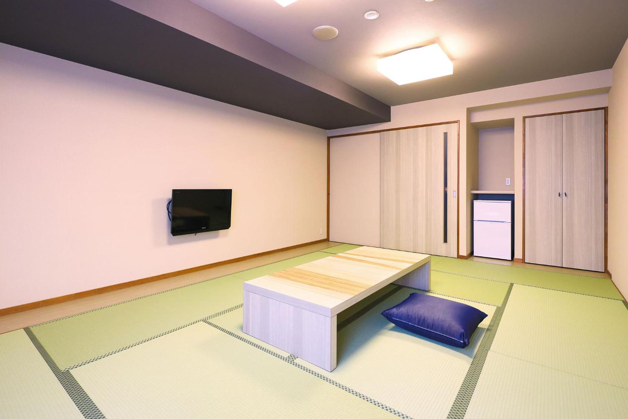 Standard Japanese-Style-Room 18 square yards No View - Shared Bathroom - Non-Smoking - Photo 3