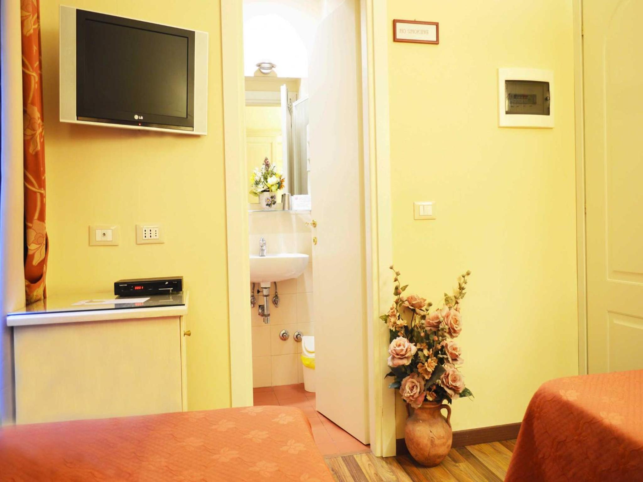 Single Room photo 1