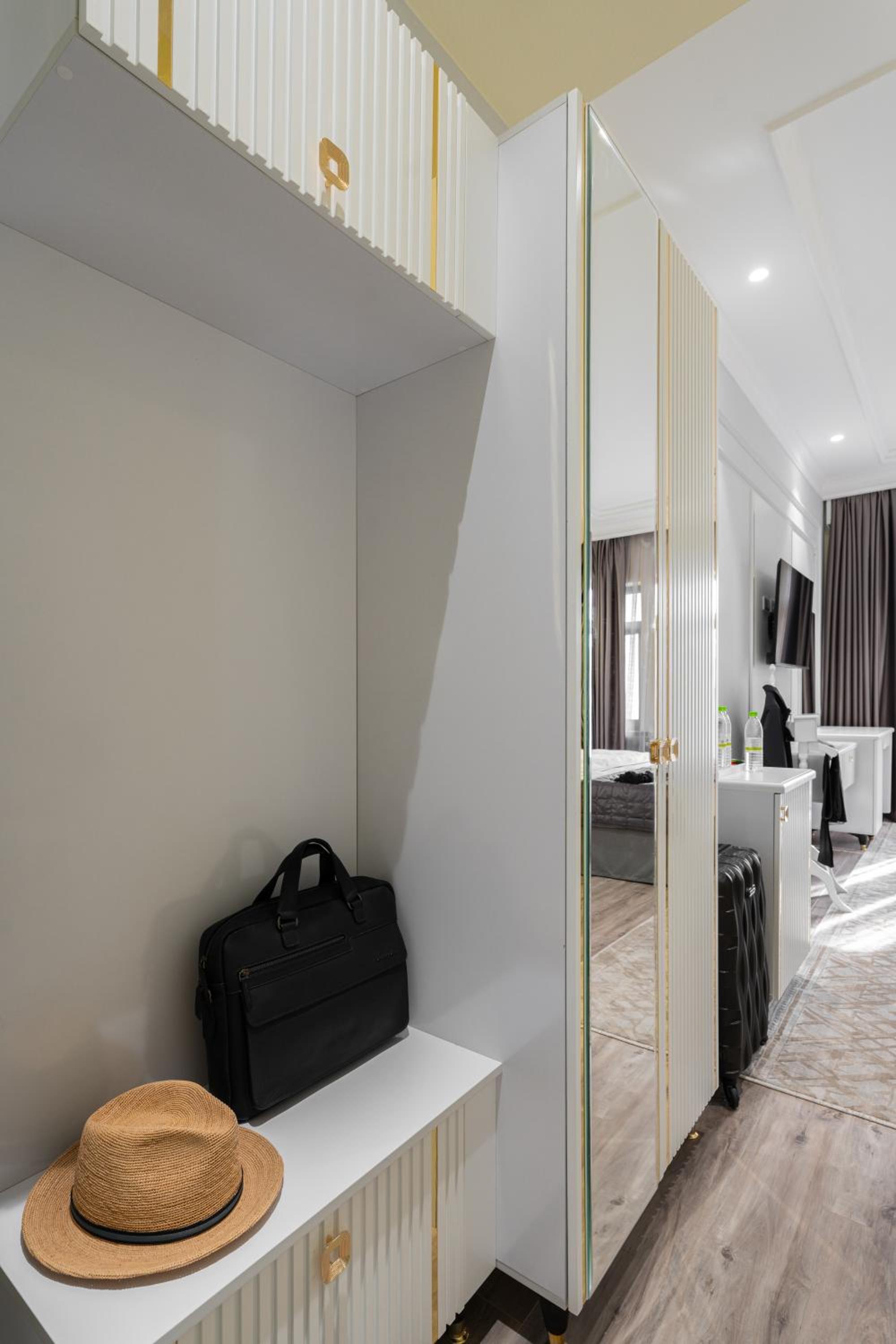 Deluxe Double or Twin Room with Balcony