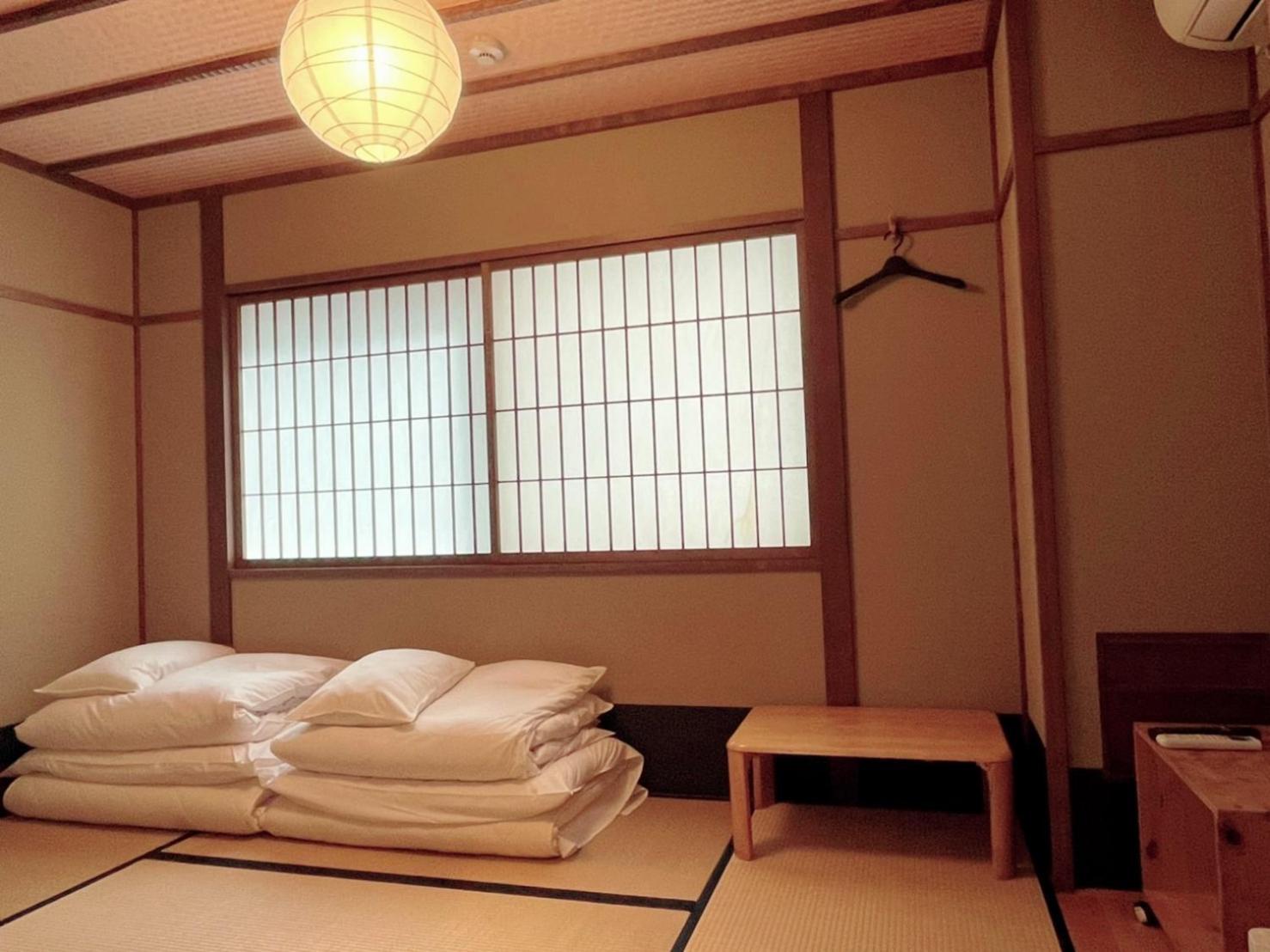 Twin Room with Private Bathroom photo 1