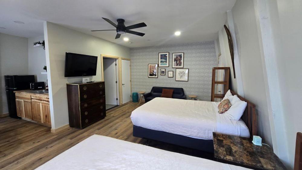Queen Suite photo 3