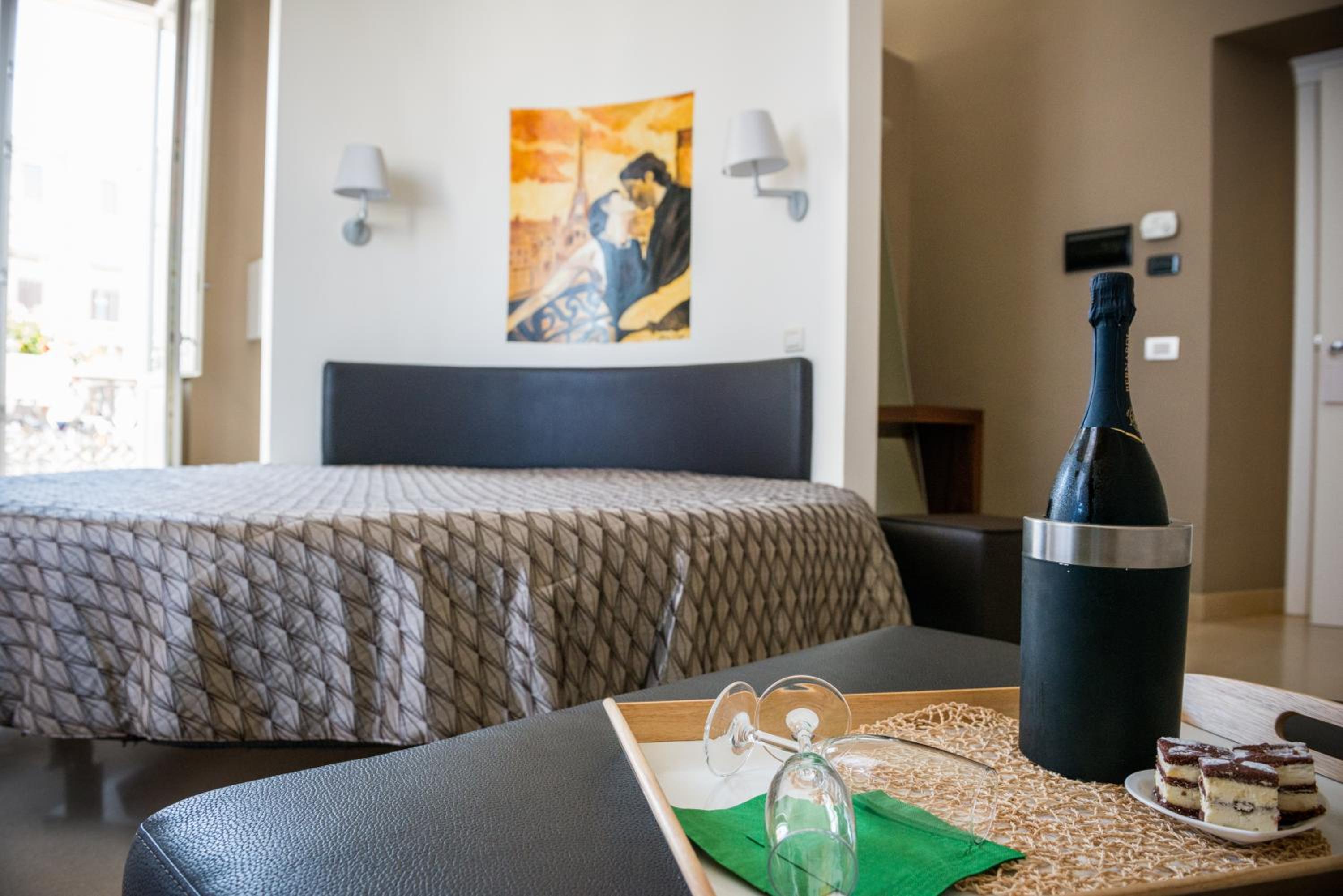 Junior Suite - Photo 1