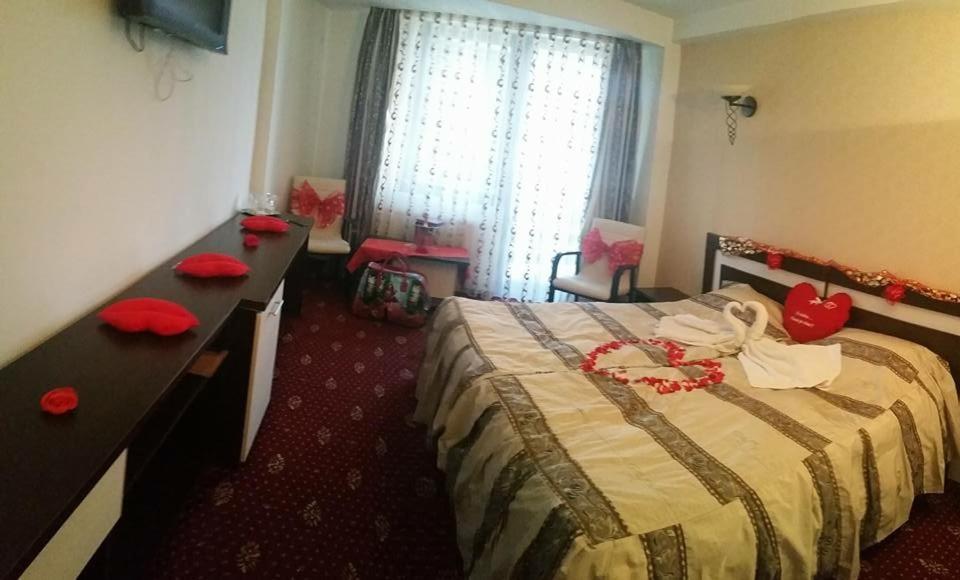 Deluxe Double or Twin Room photo 2