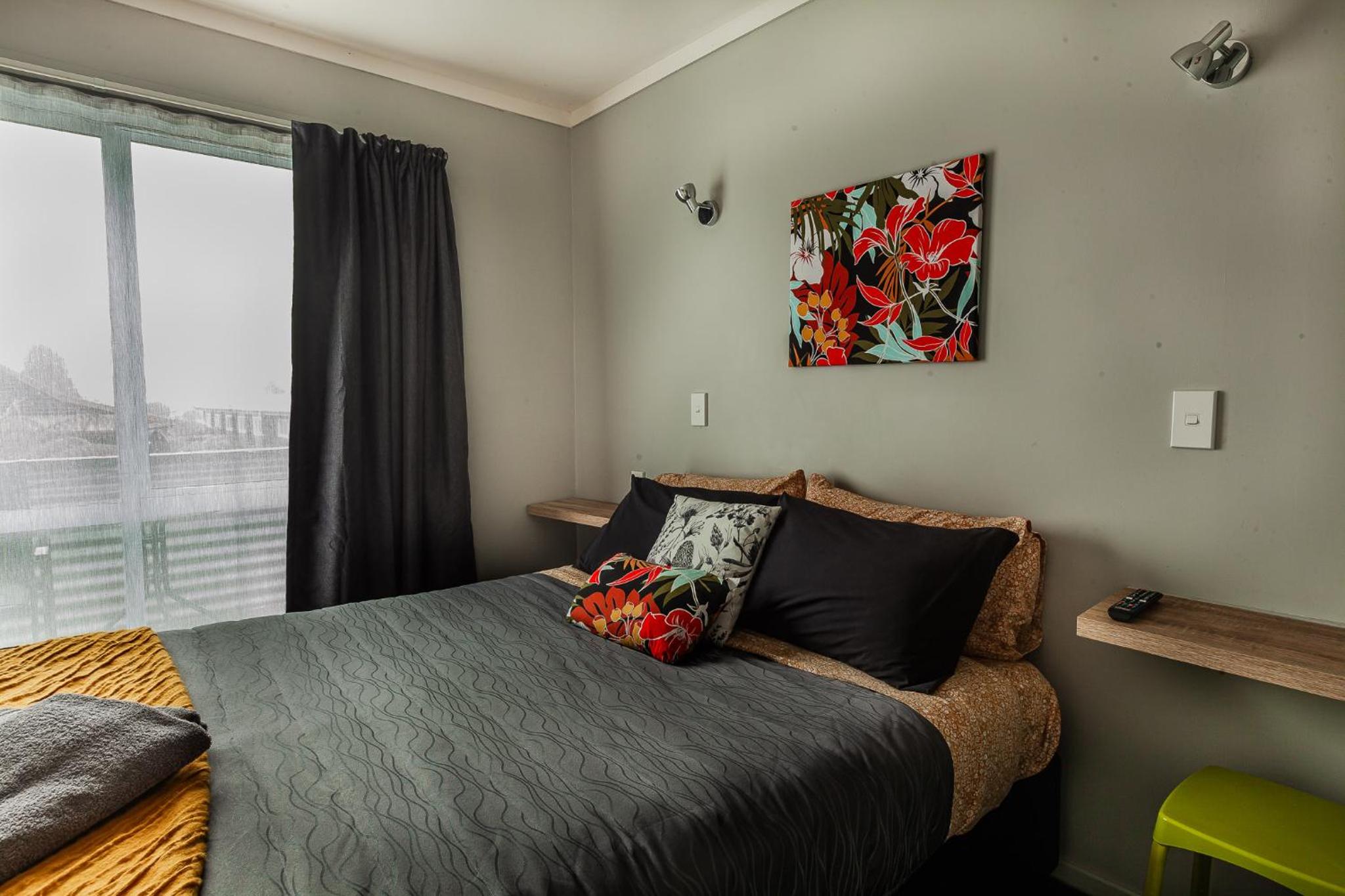 Superior Double Room with Shower - Photo 3