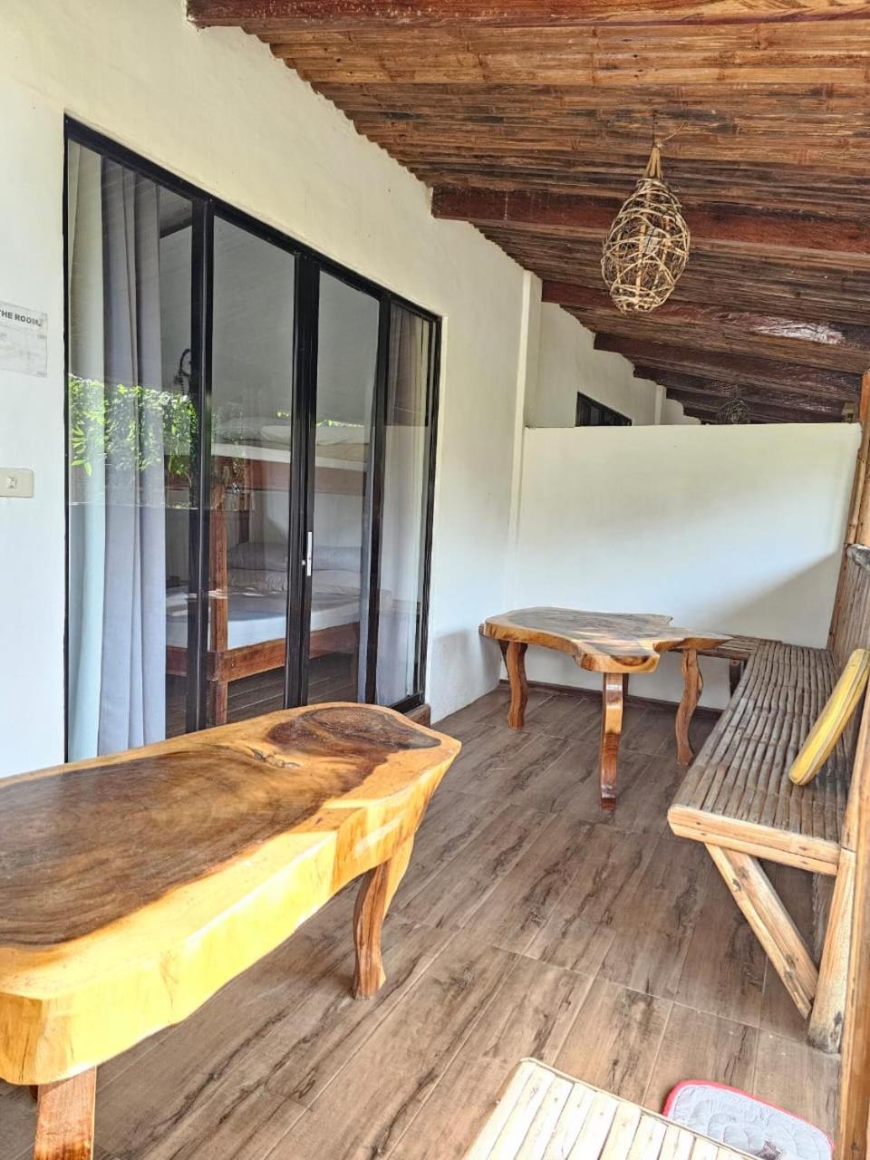 Family Room - Photo 10