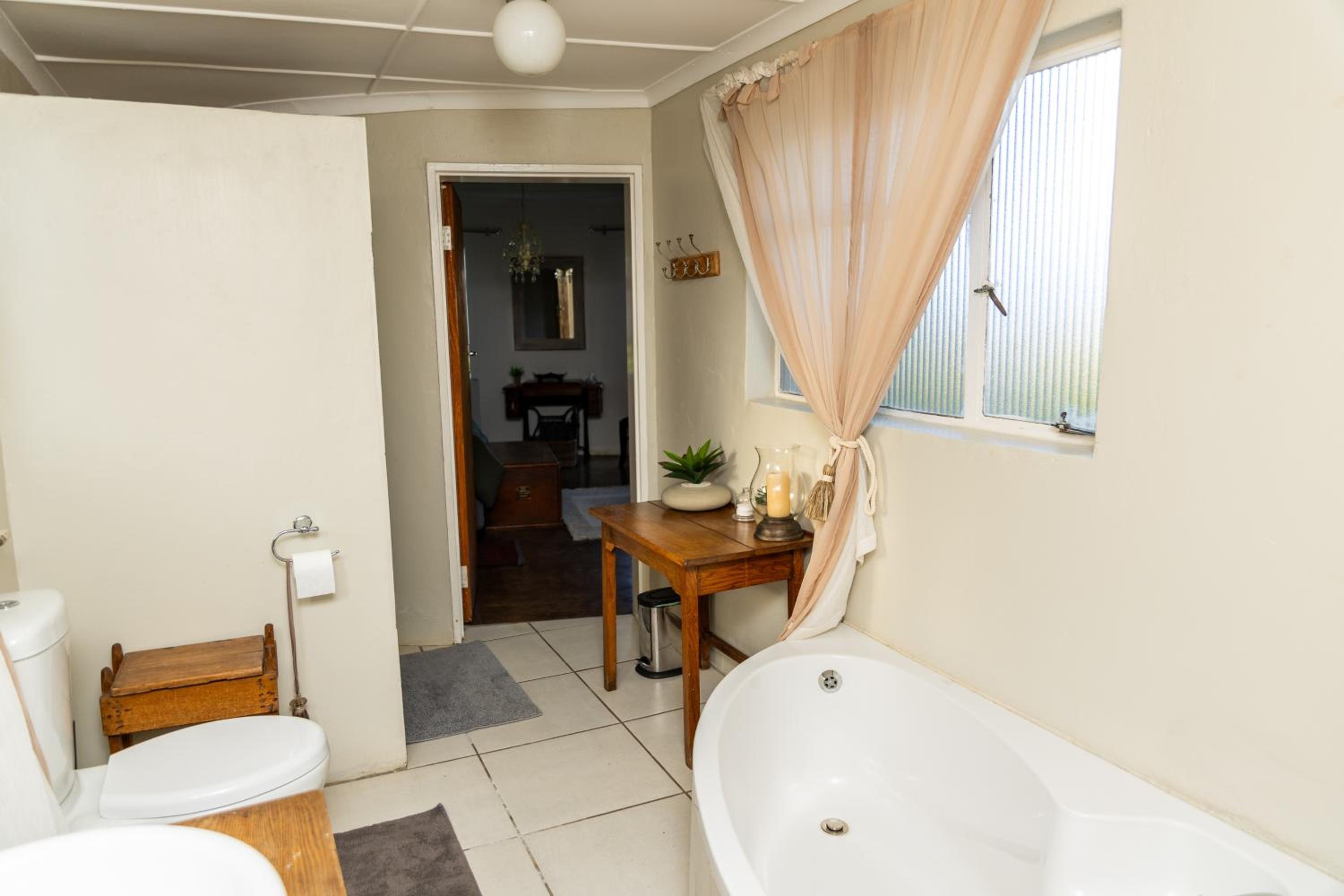 Standard Double Room with Shared Bathroom photo 3