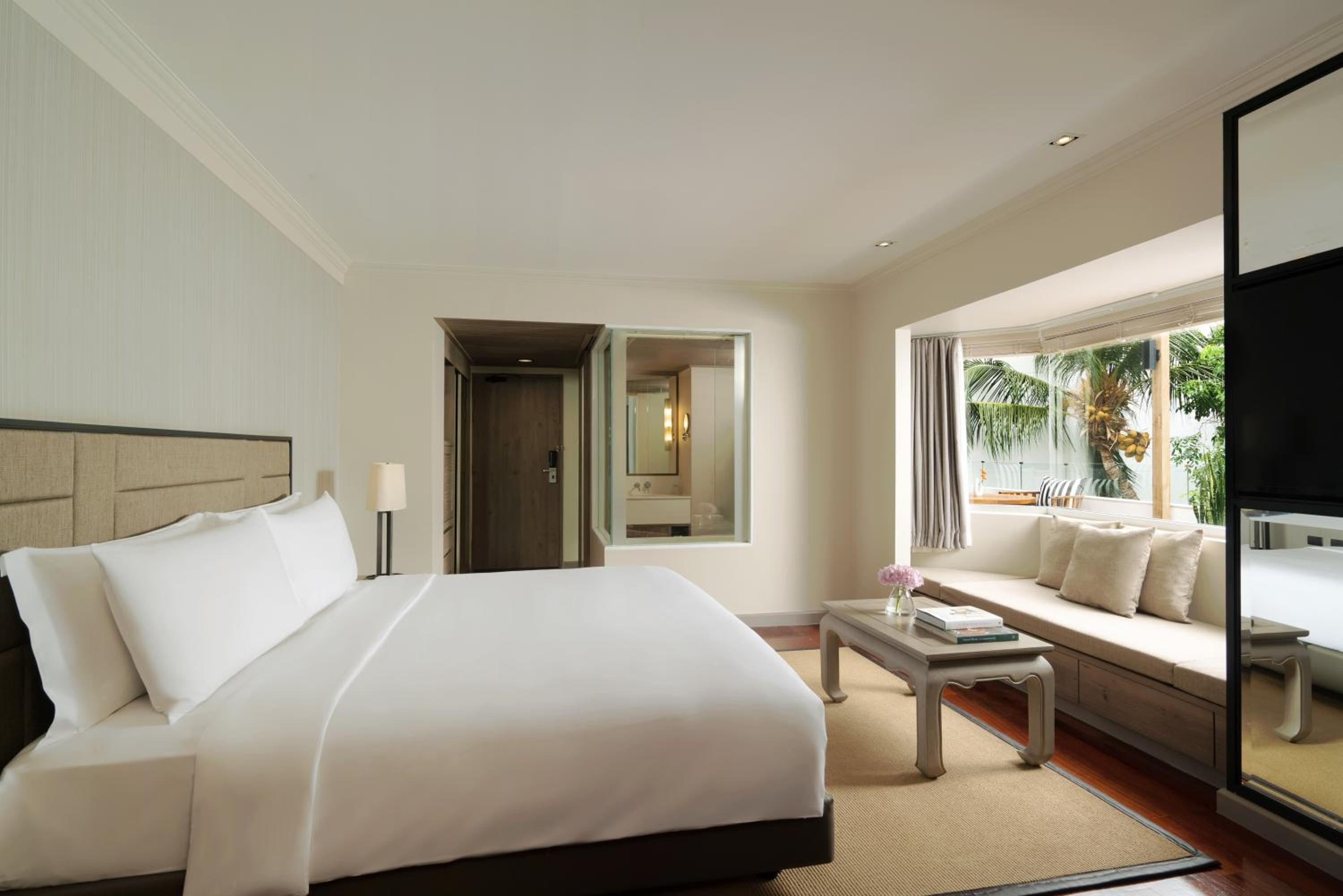 Suite with Garden View