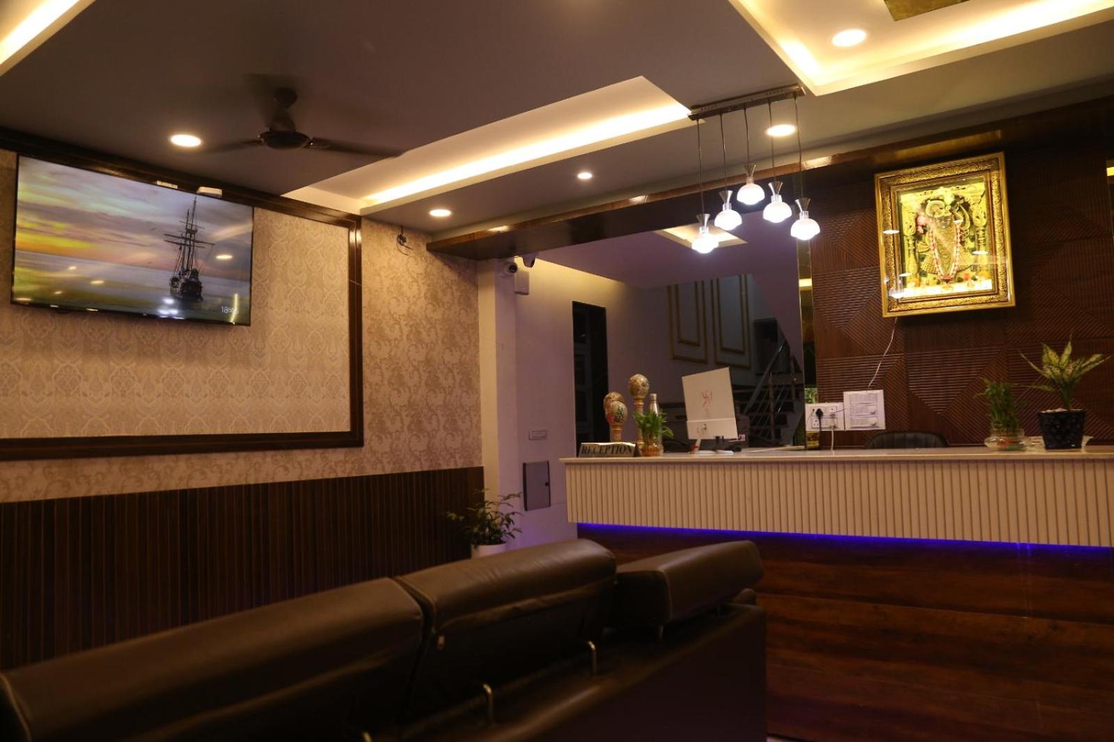Deluxe Room - Photo 4