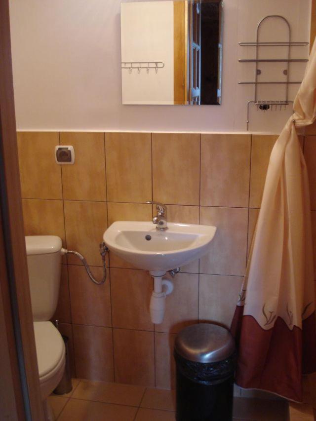 Double Room - Photo 4