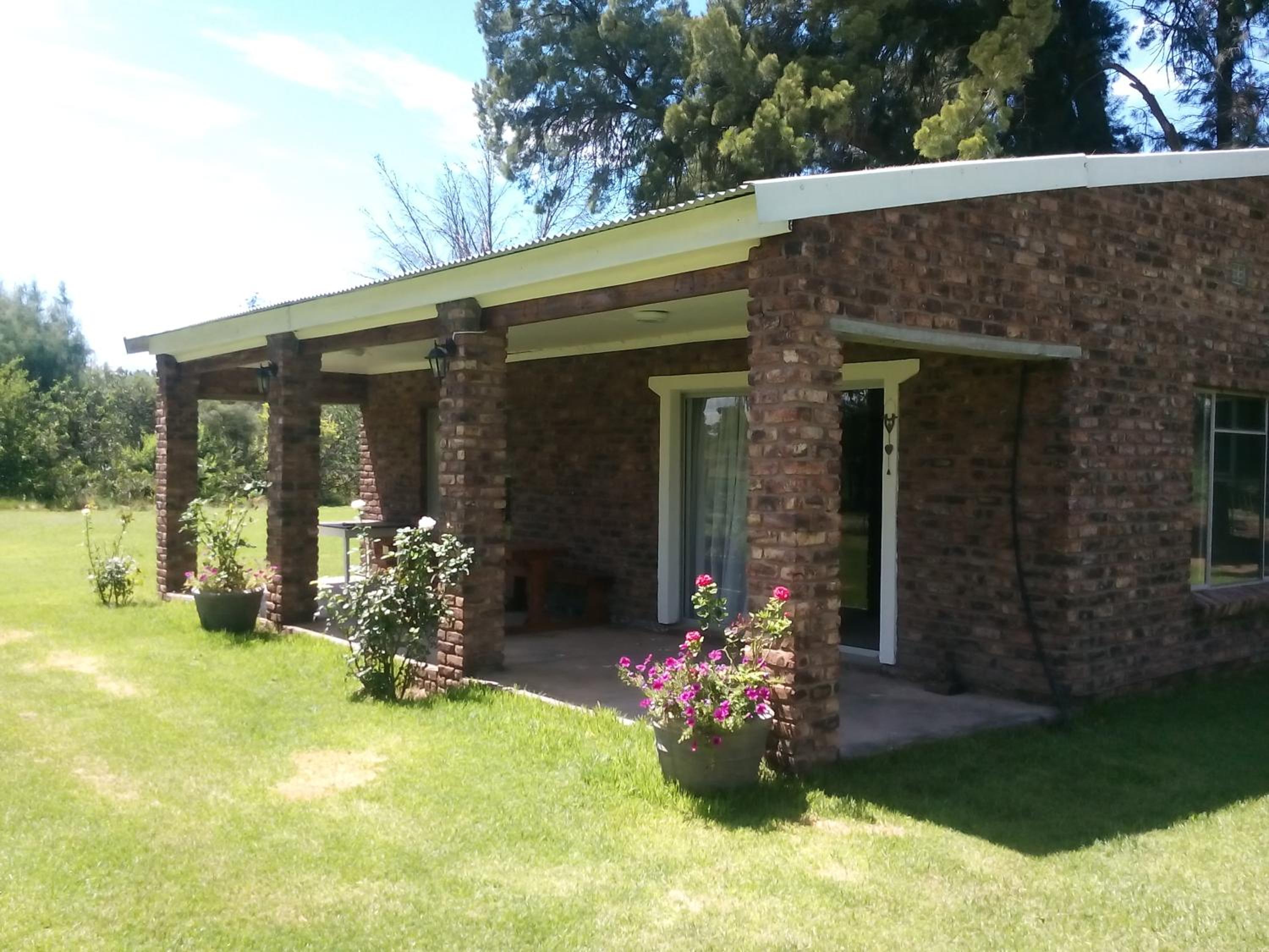 Standard Twin Room With Garden View photo 2
