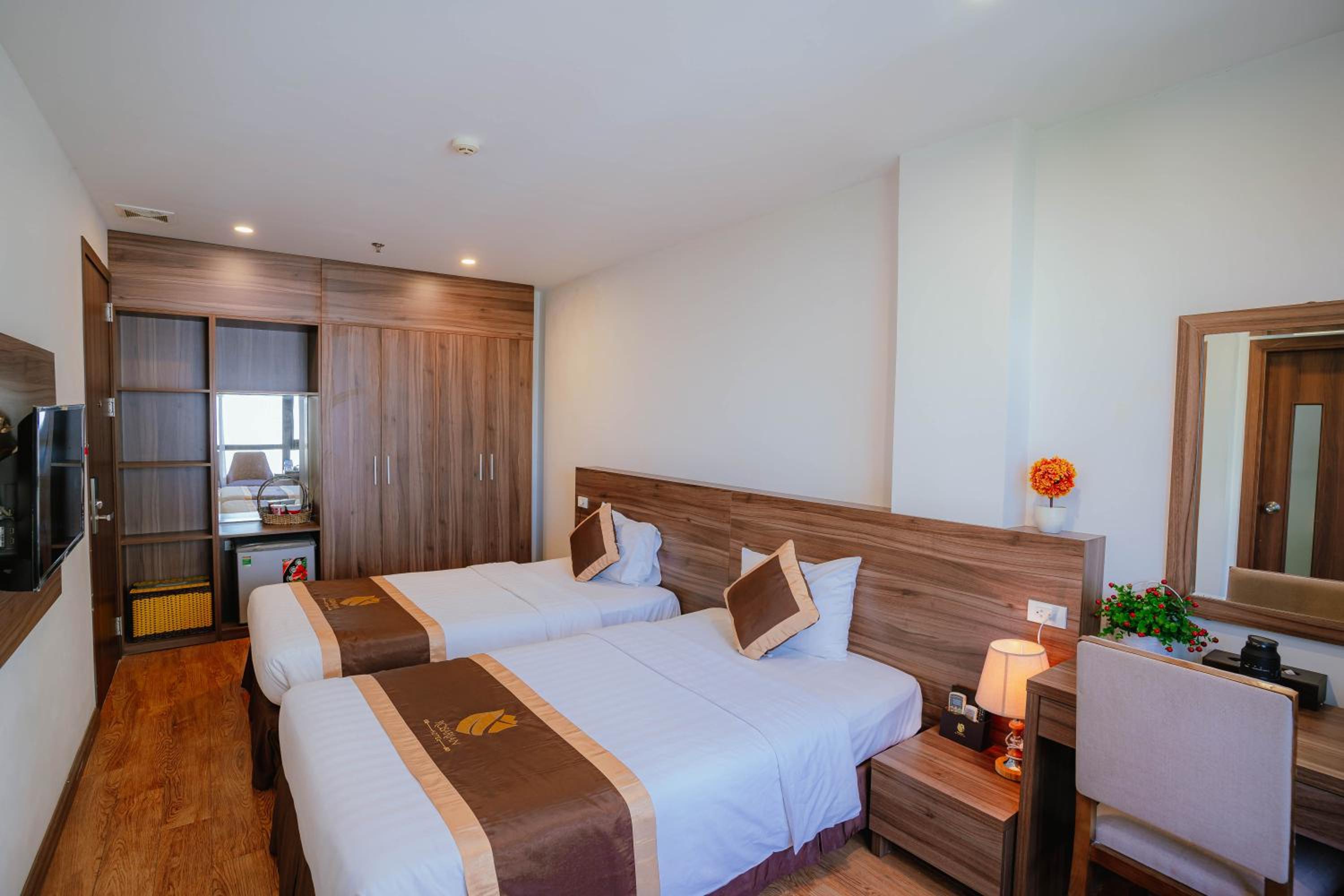 Deluxe Twin Room