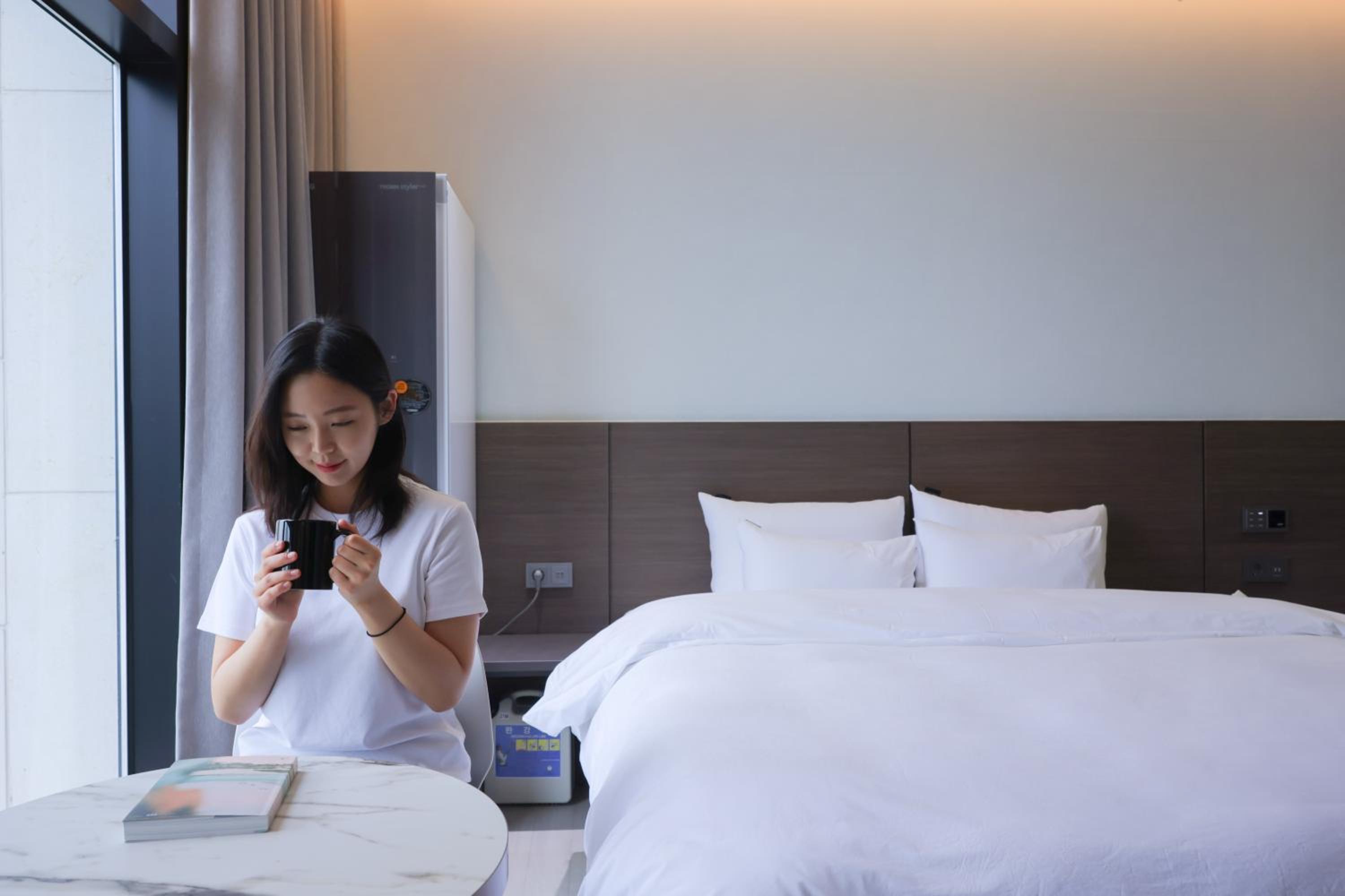 Deluxe King Room - Photo 3