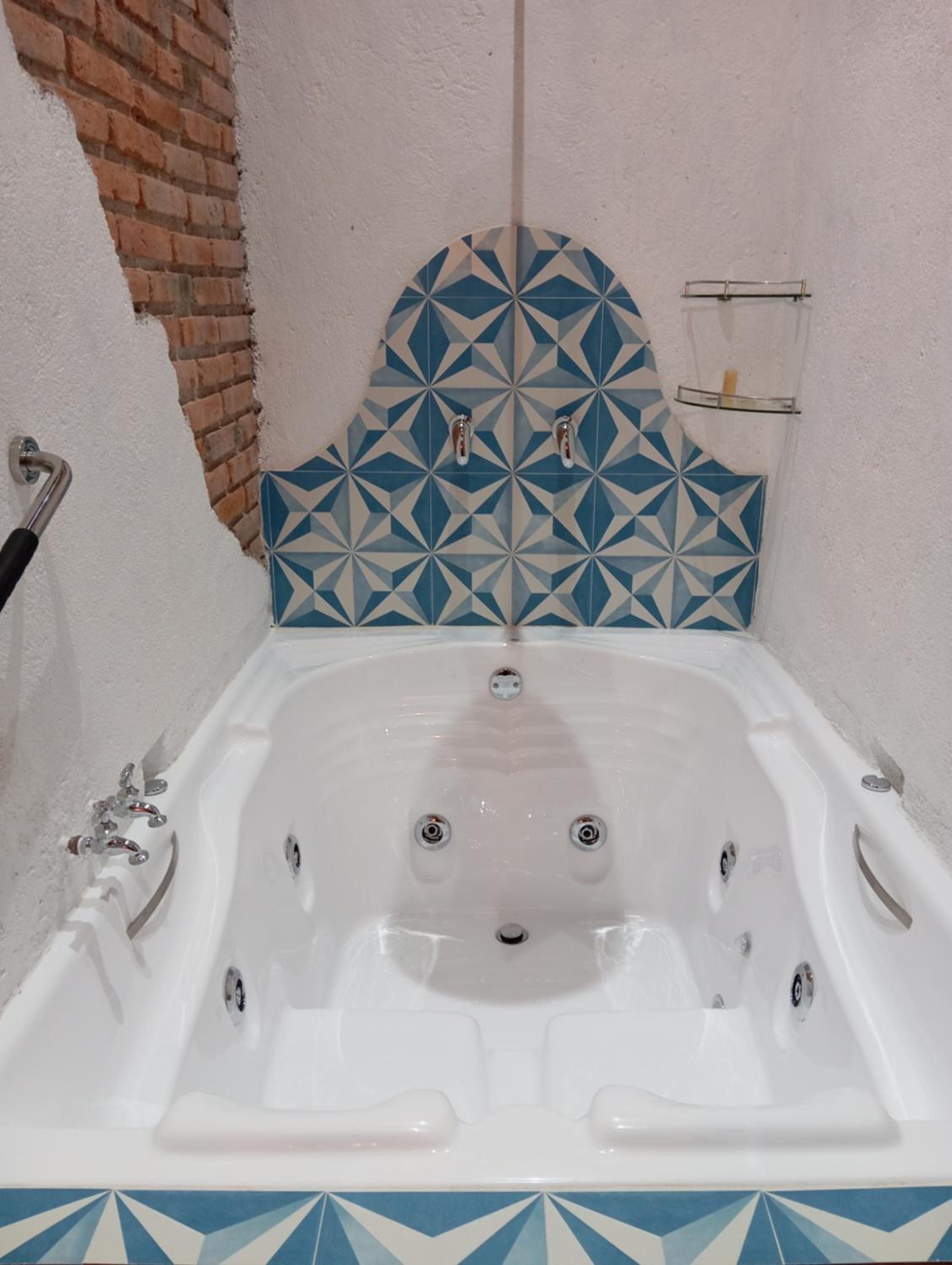 Deluxe Suite With Spa Bath photo 3